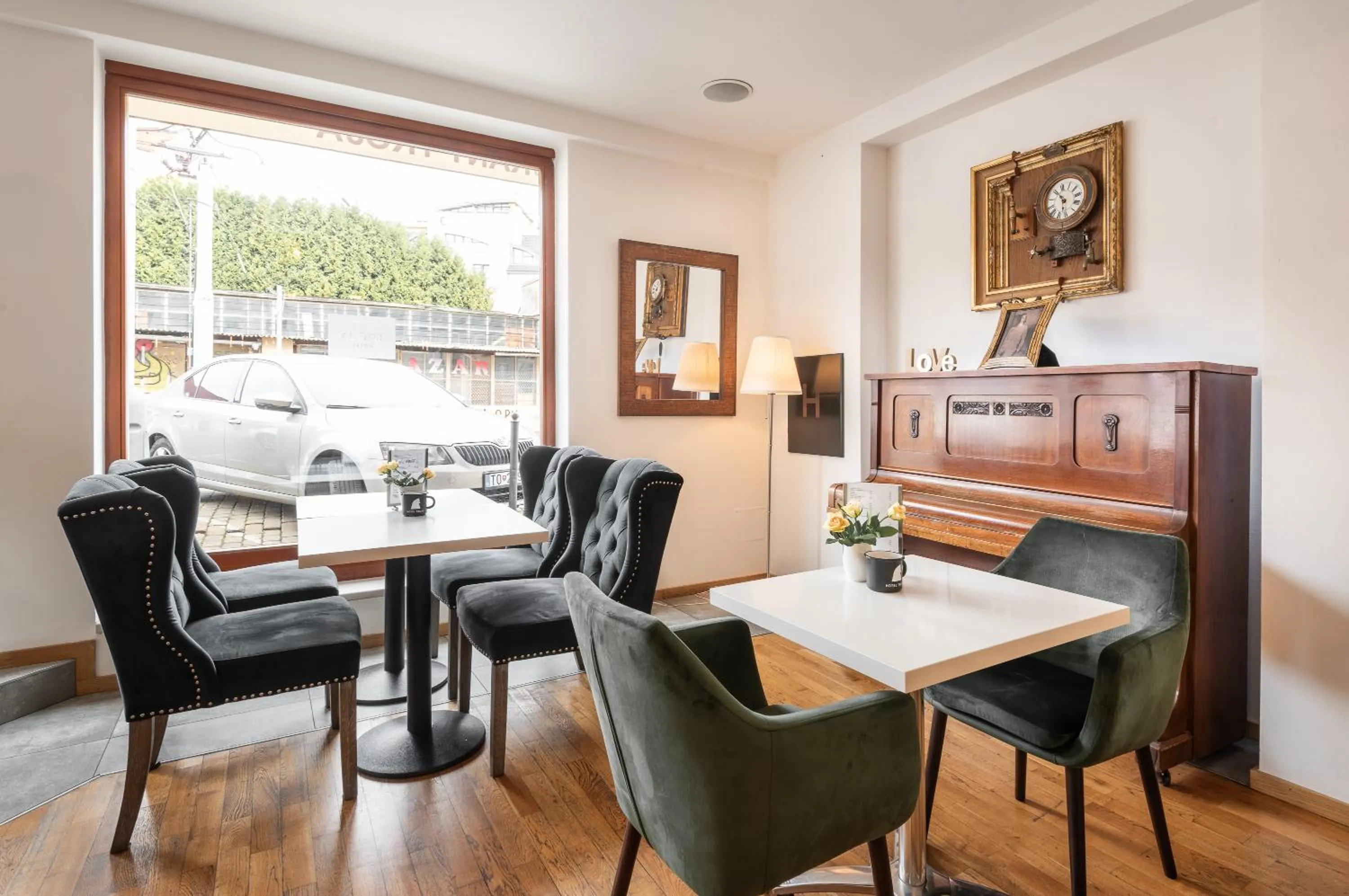 Lounge or bar in Hotel Troja