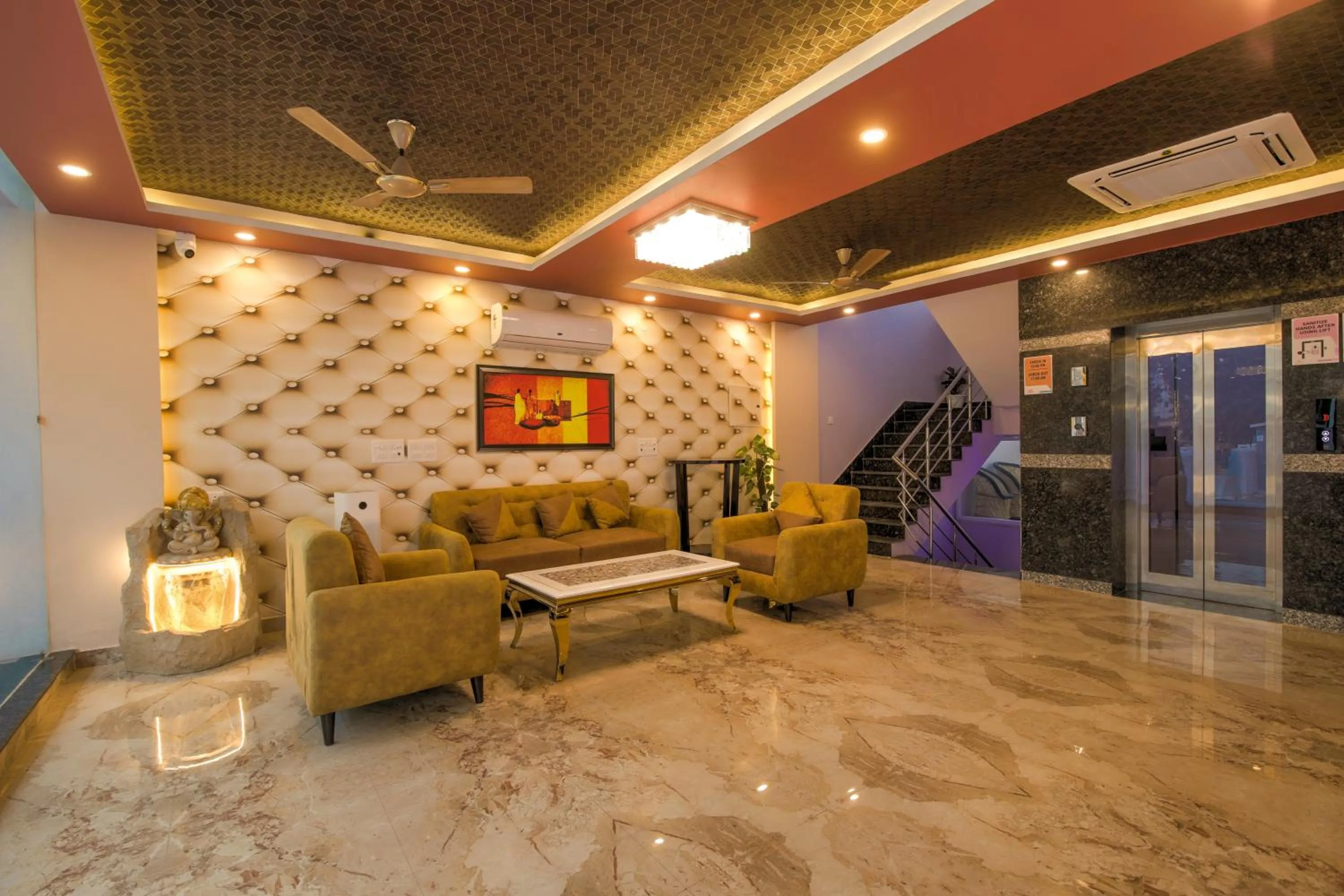 Lobby or reception in Twin Towers