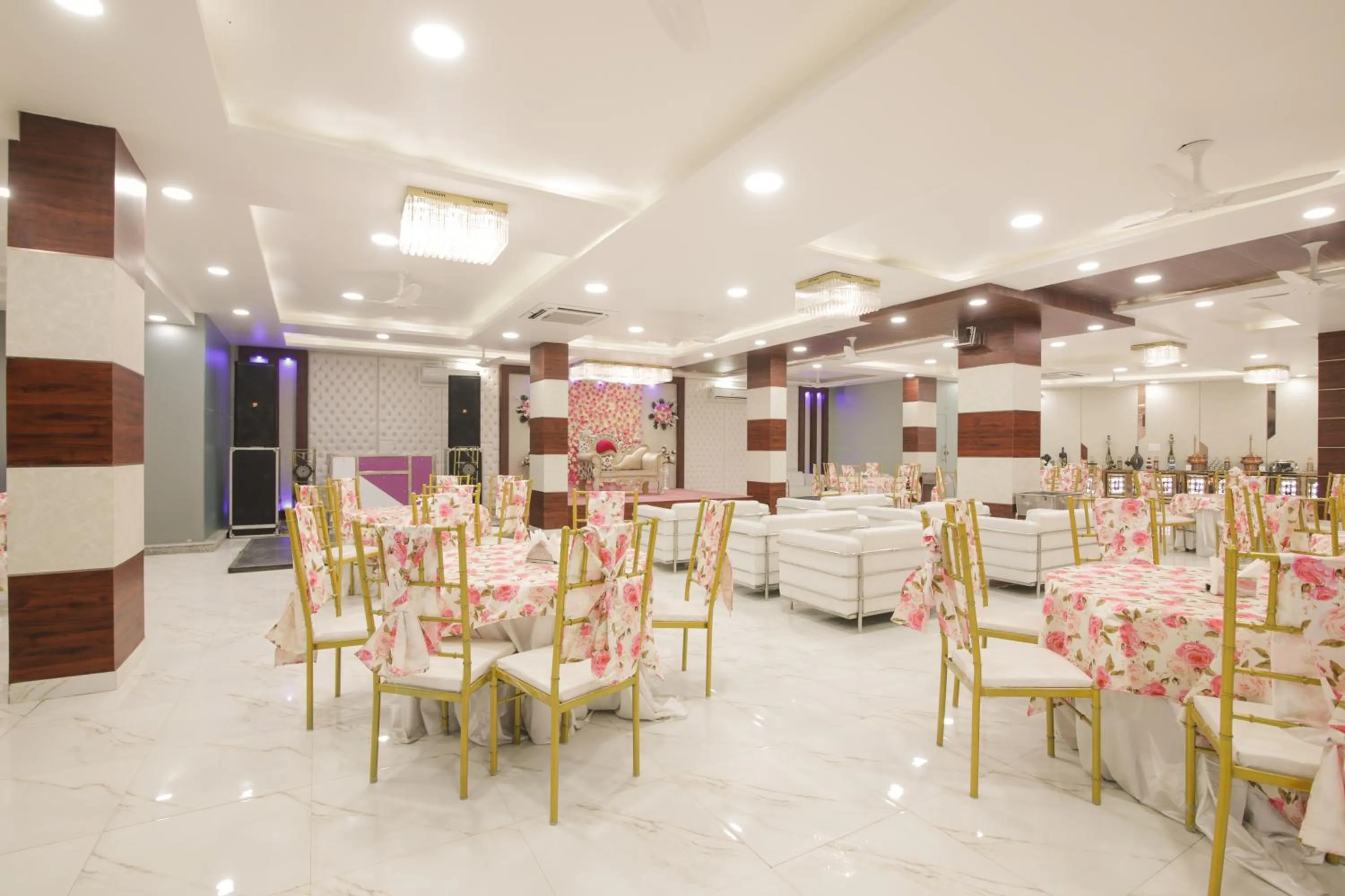 Banquet/Function facilities in Twin Towers