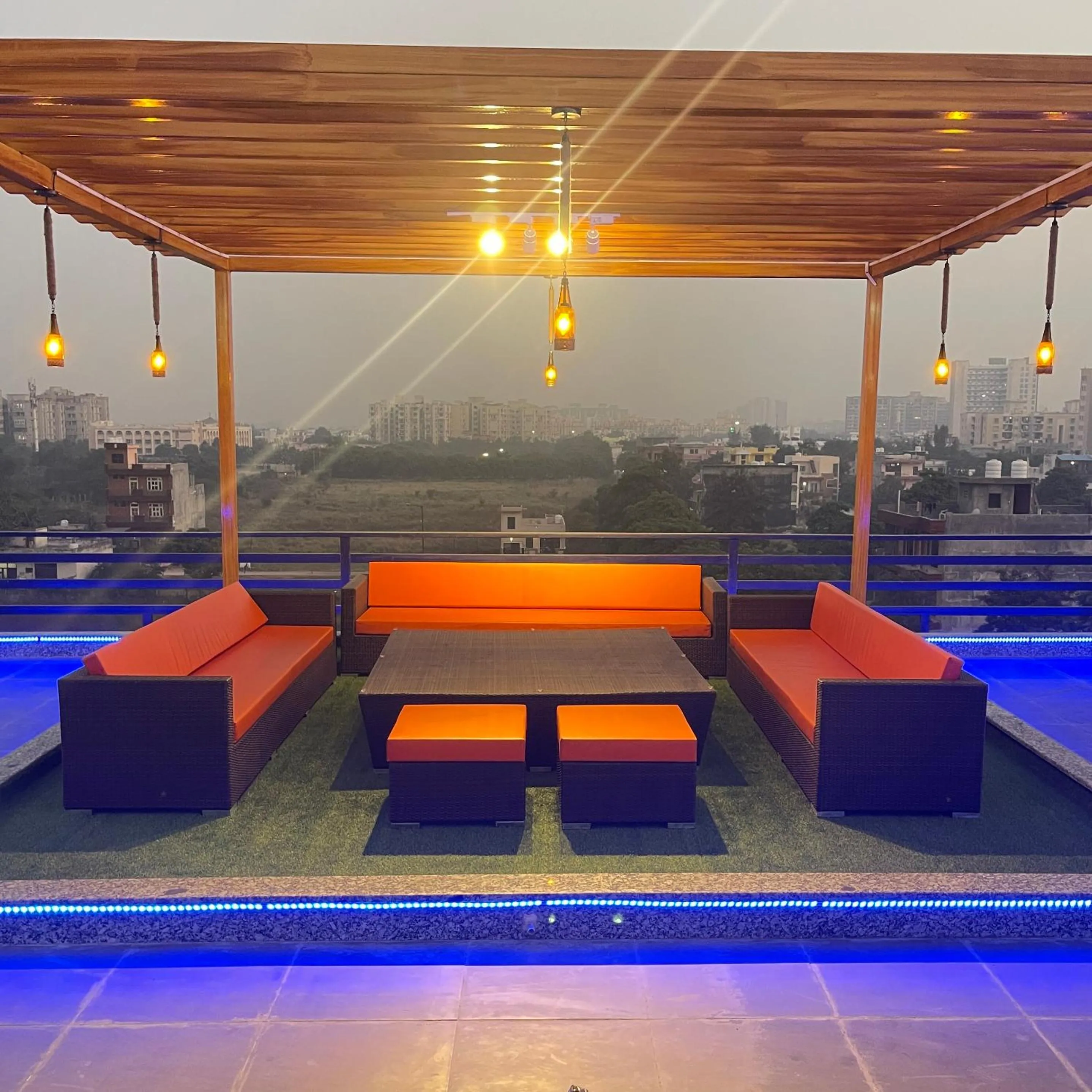 Lounge or bar in Twin Towers