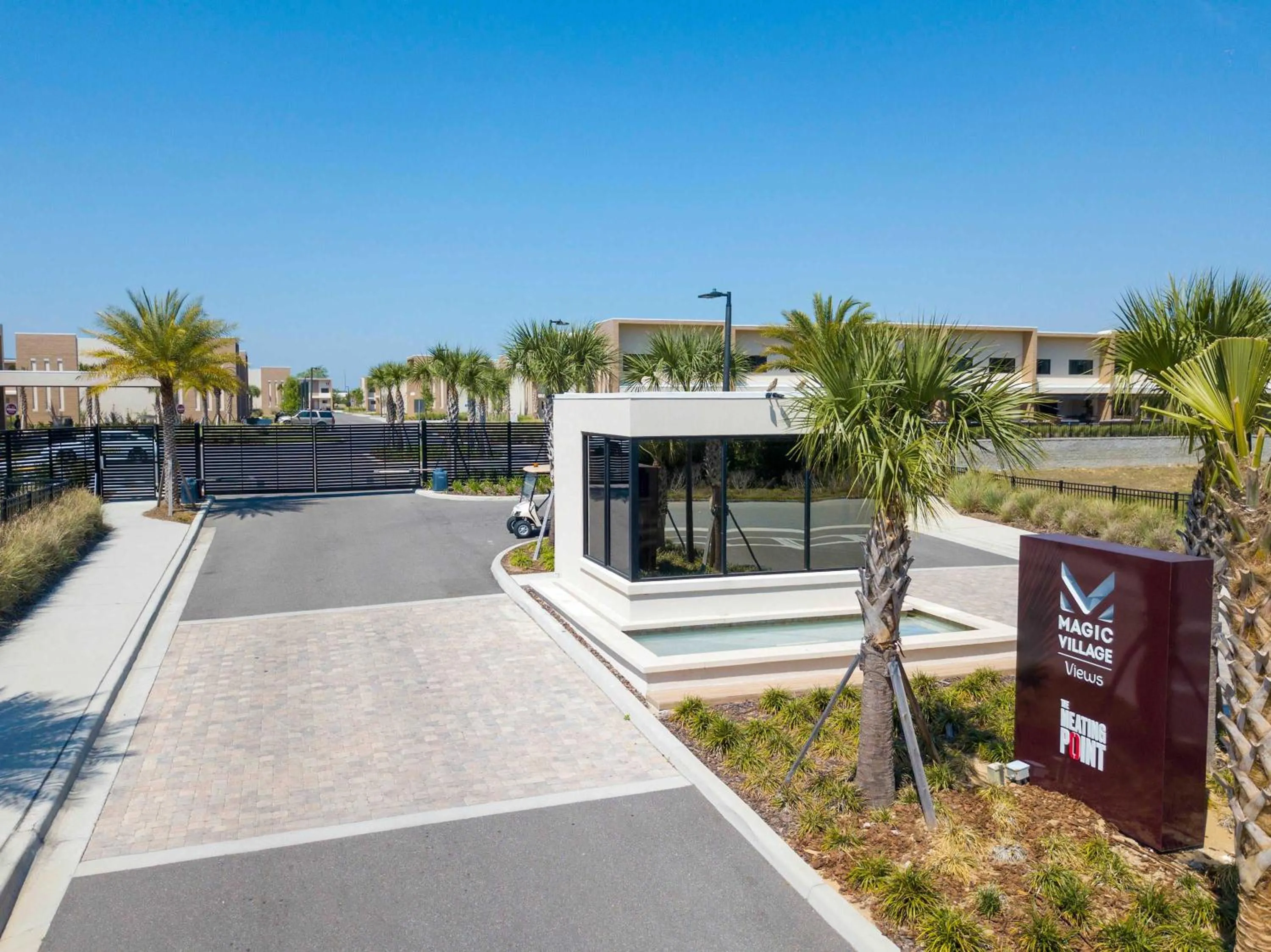 Gorgeous 4Bd Close to Disney @ Magic Village 7581