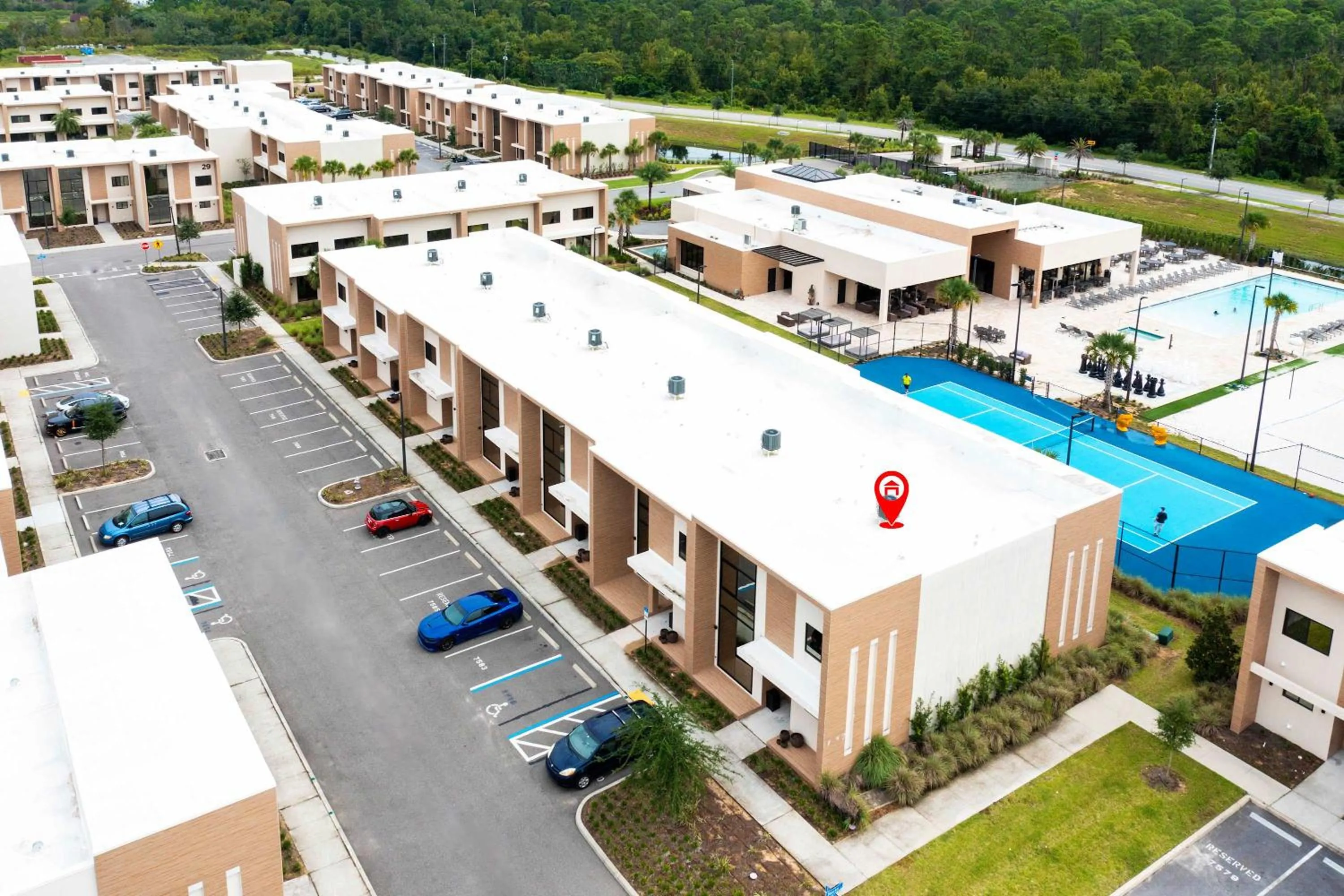 Gorgeous 4Bd Close to Disney @ Magic Village 7581