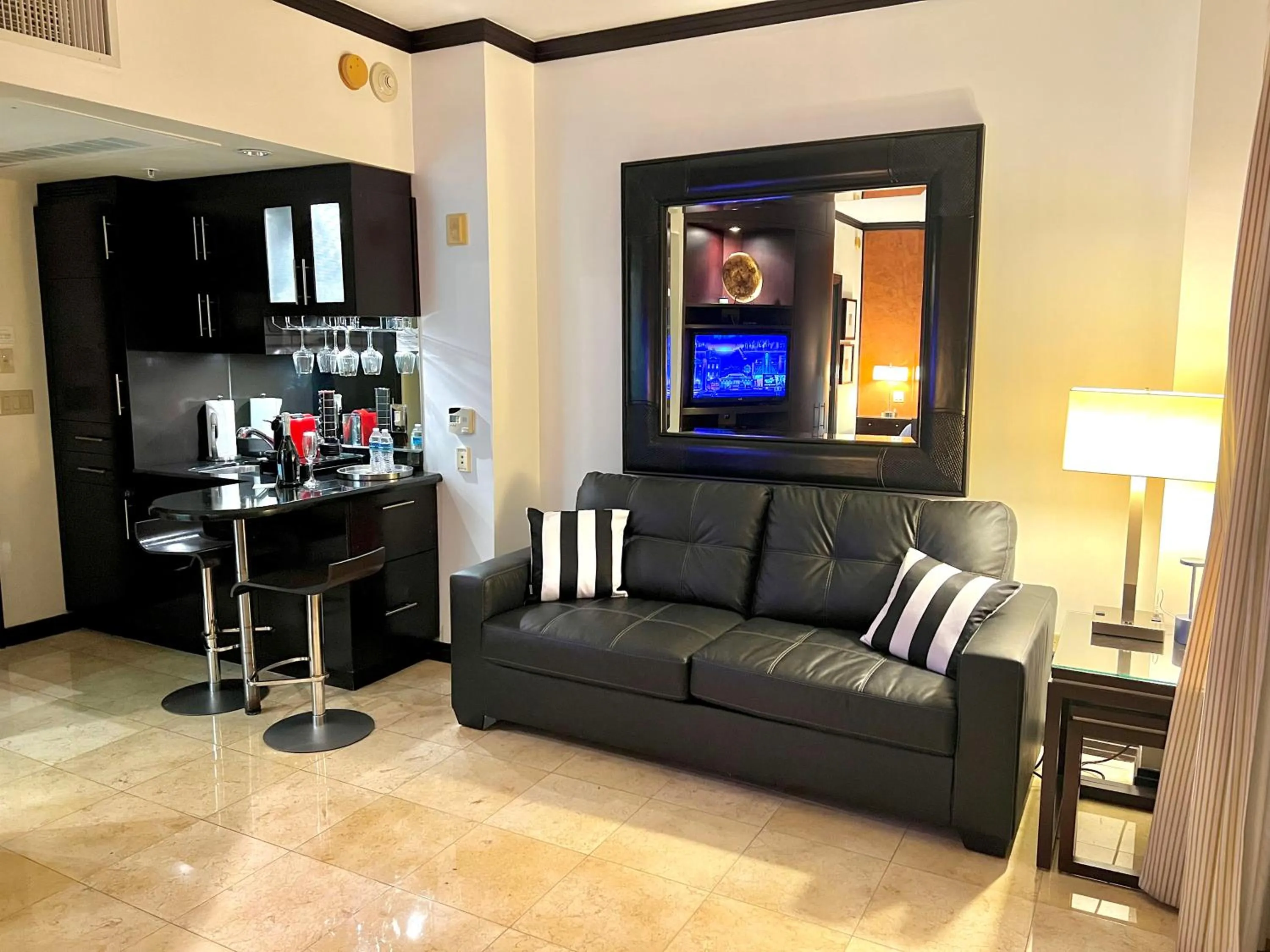 Living room in Boutique Suites 3 min walk to beach