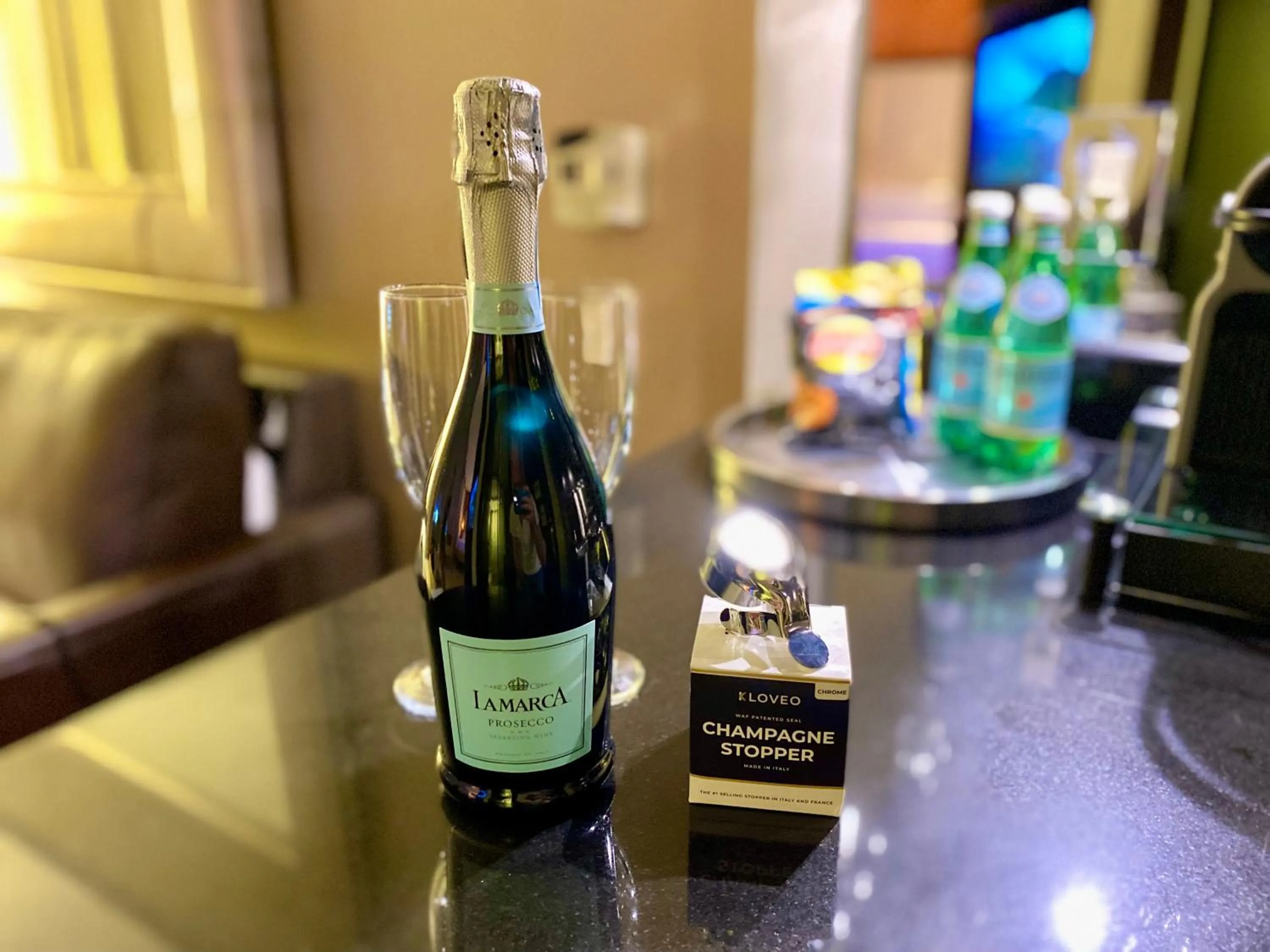 Food and drinks in Boutique Suites 3 min walk to beach