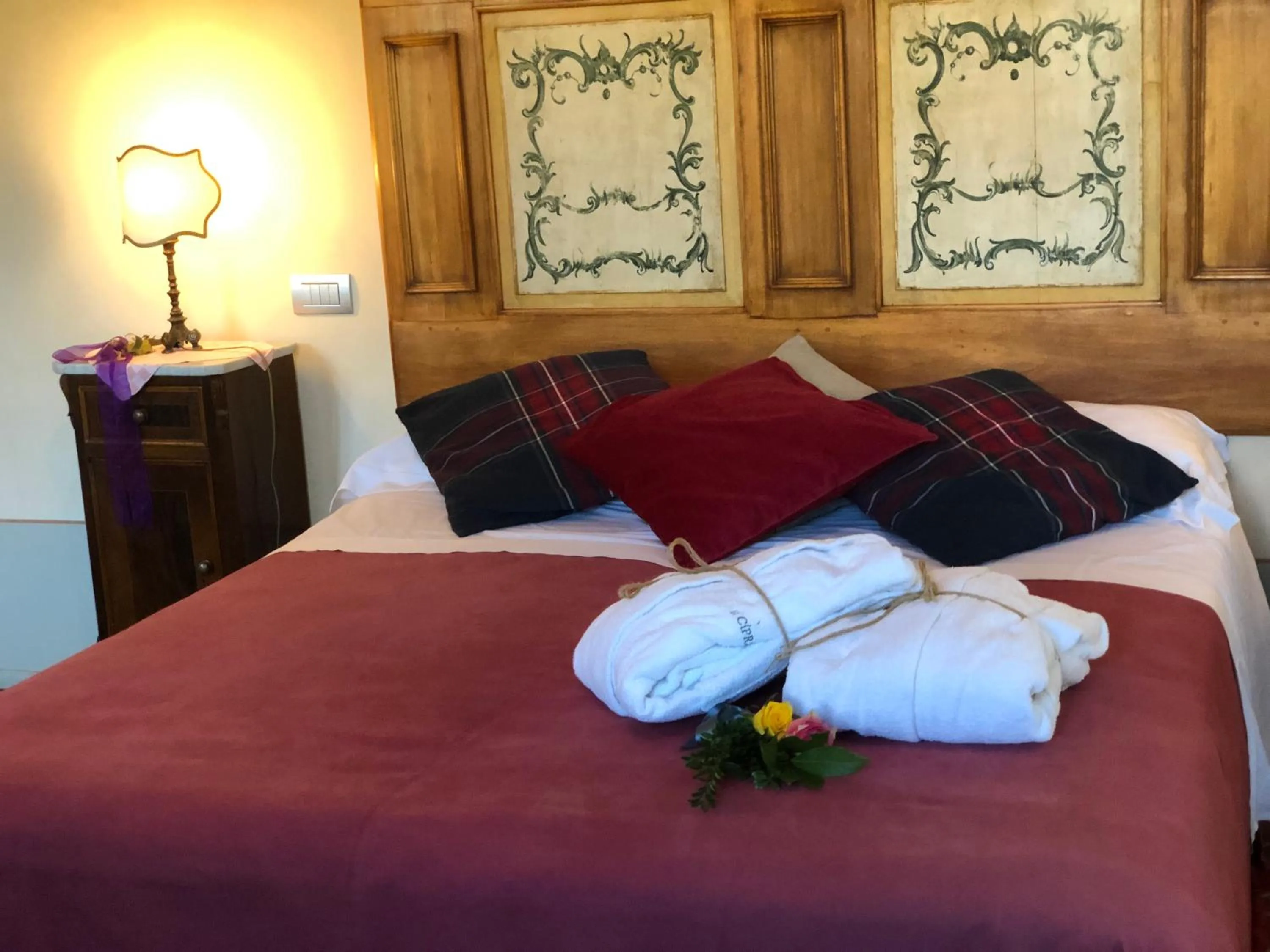 Bed in La Cantina Relais - Fattoria Il Cipresso