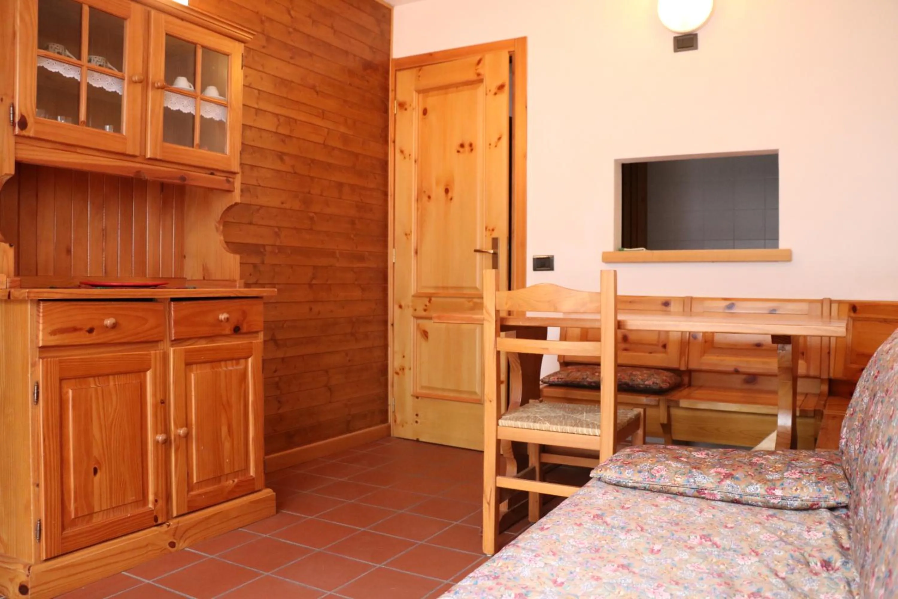 TV and multimedia, Bed in Residence Weissthor