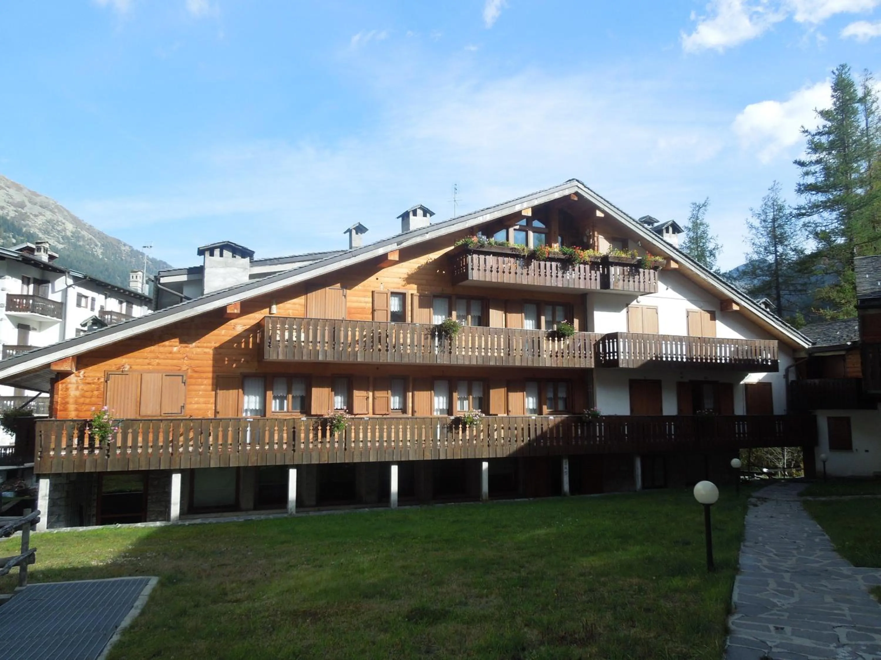 Facade/entrance in Residence Weissthor