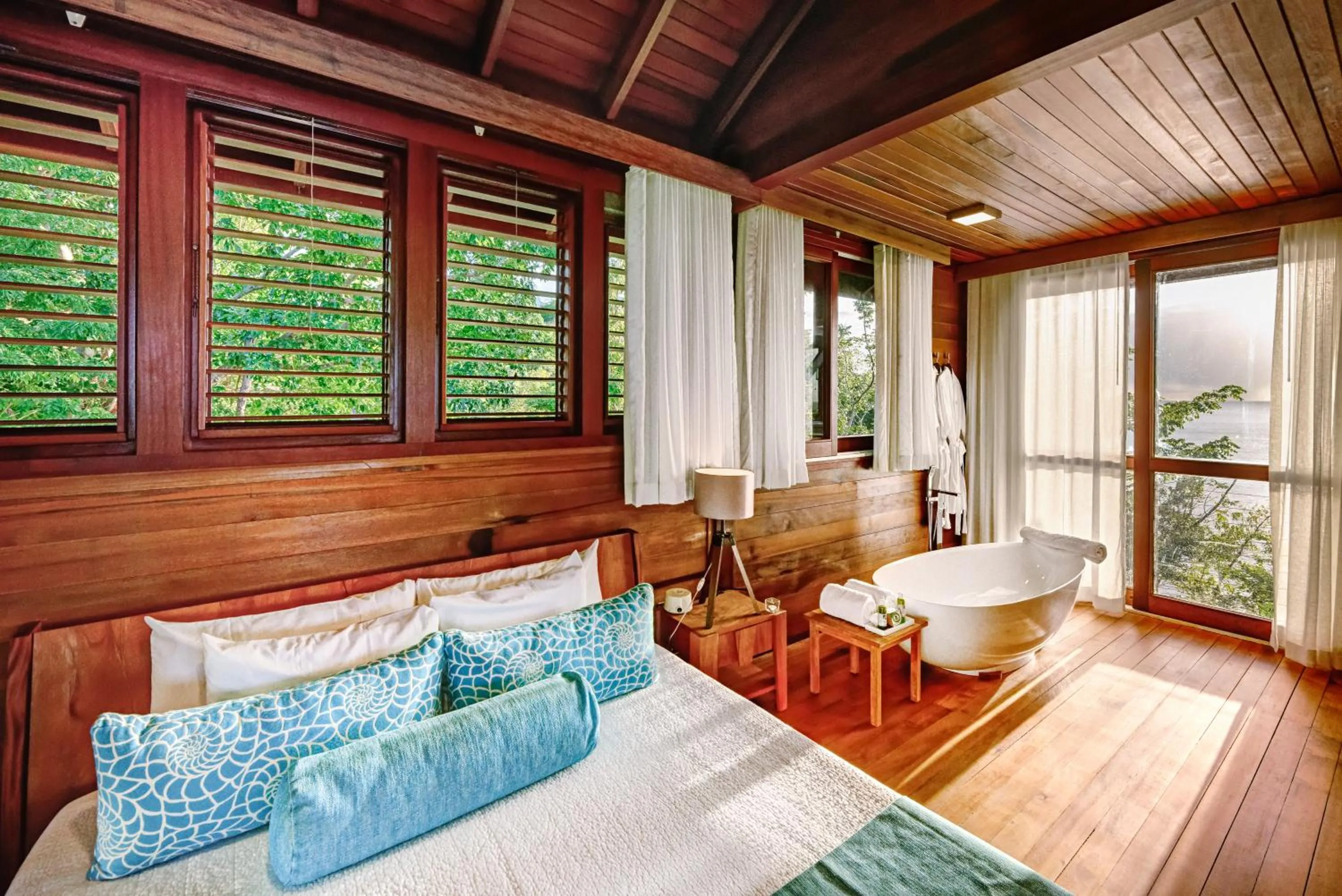 Bedroom, Bed in Secret Bay