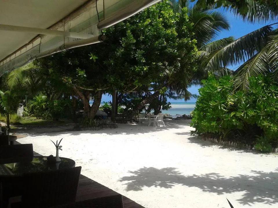 Beach in Palm Beach Hotel