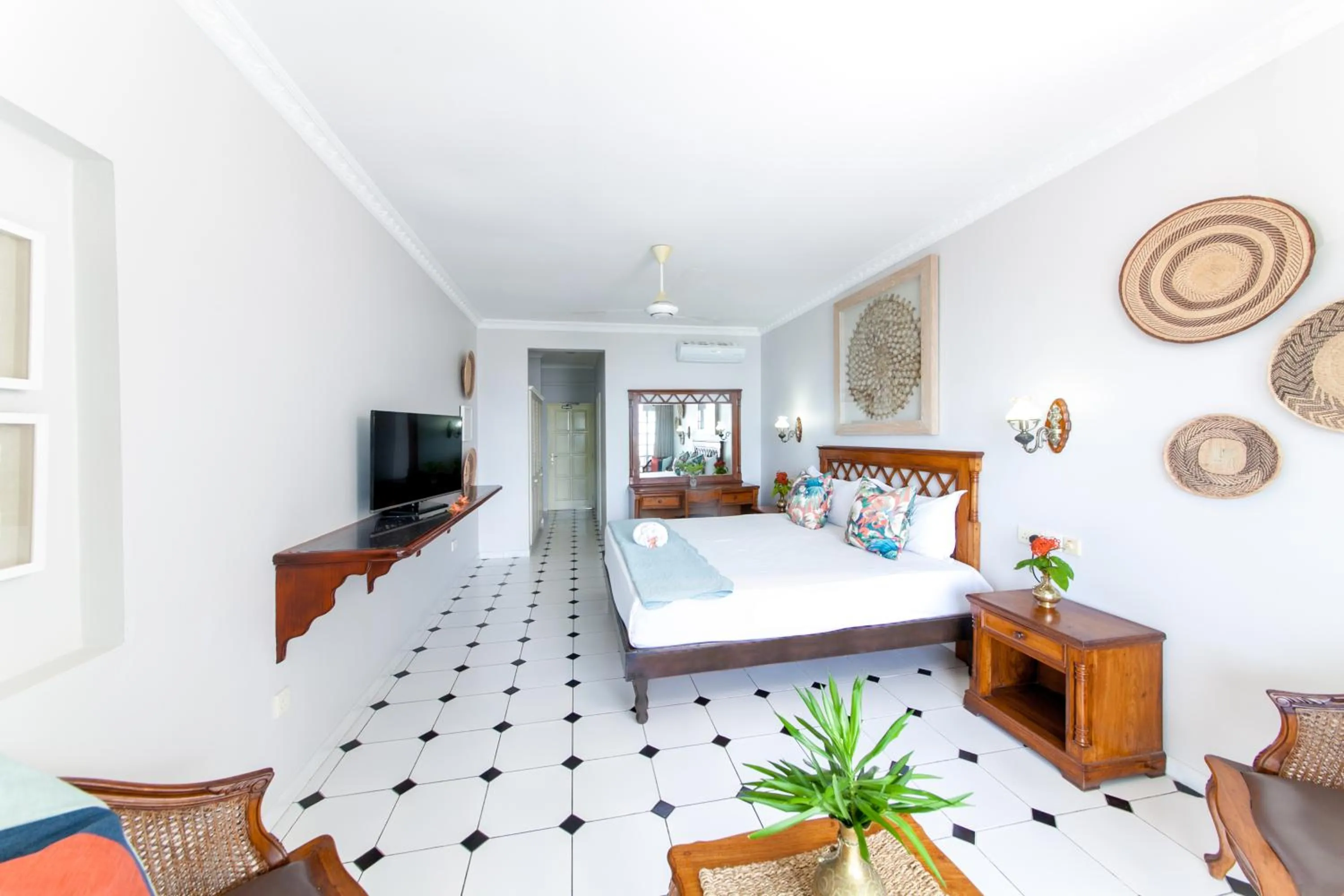 Bed in Palm Beach Hotel