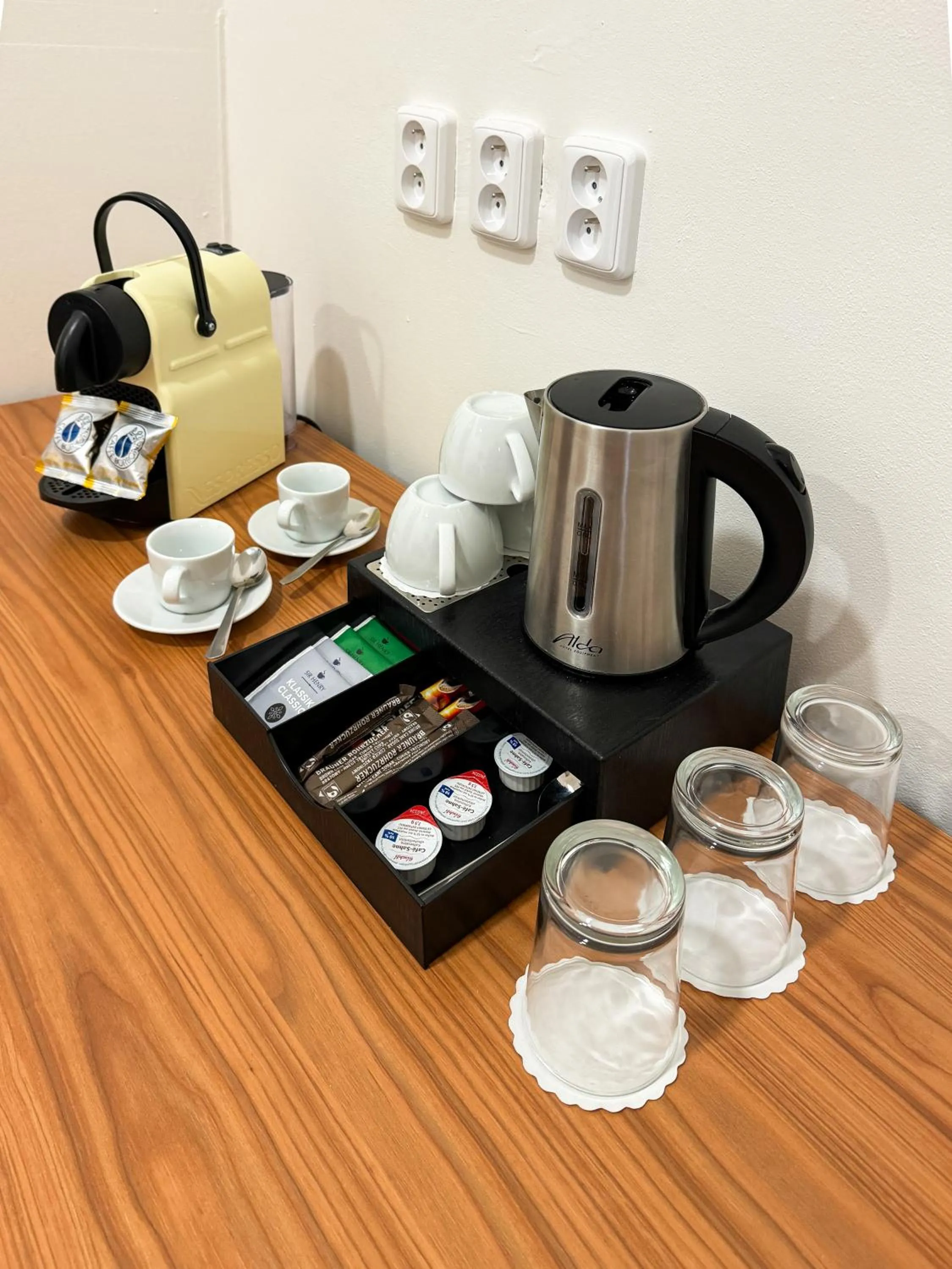 Coffee/tea facilities in Hotel Malá Strana