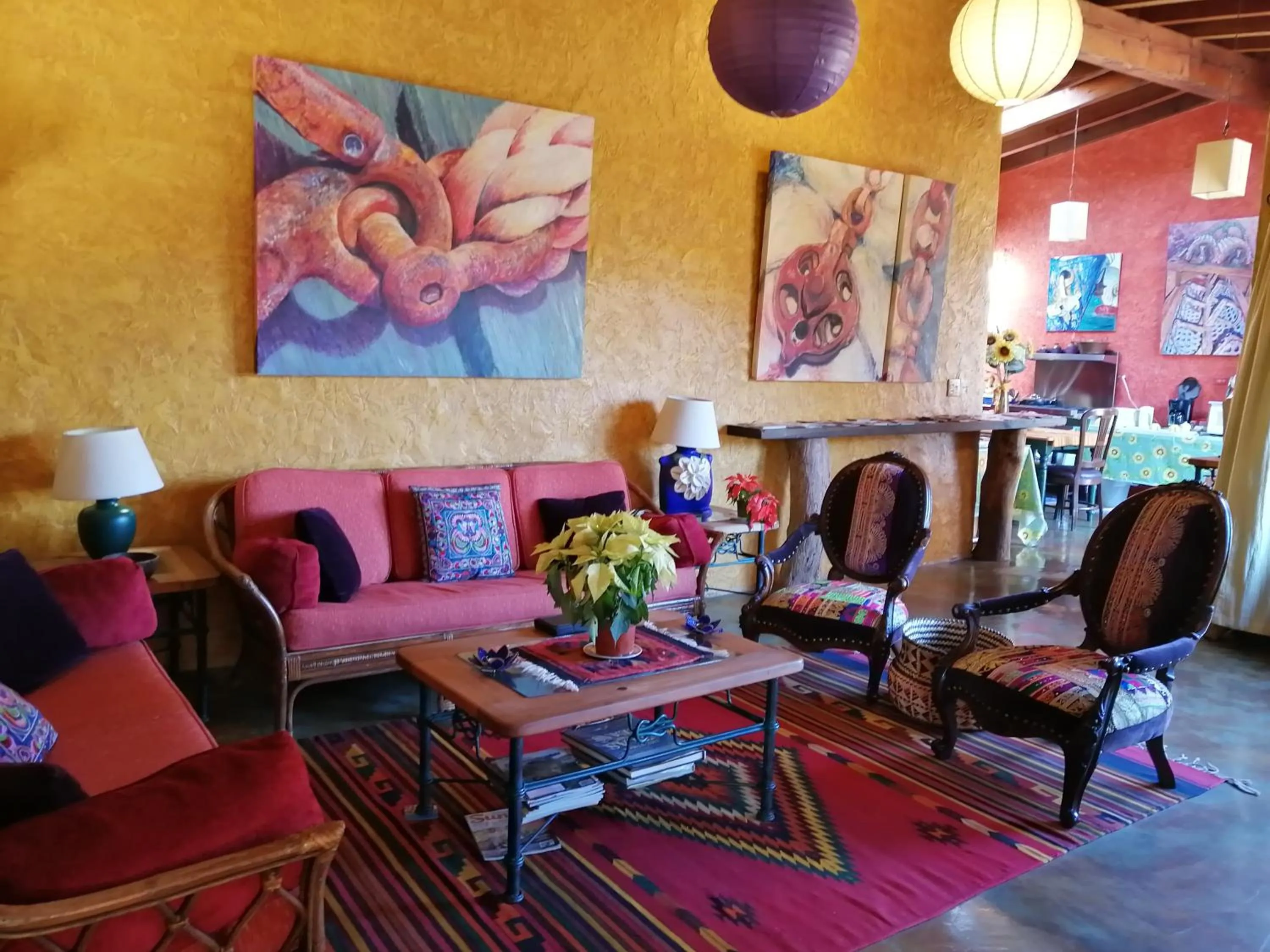 Communal lounge/ TV room in Quinta Maria en la Ruta del Vino