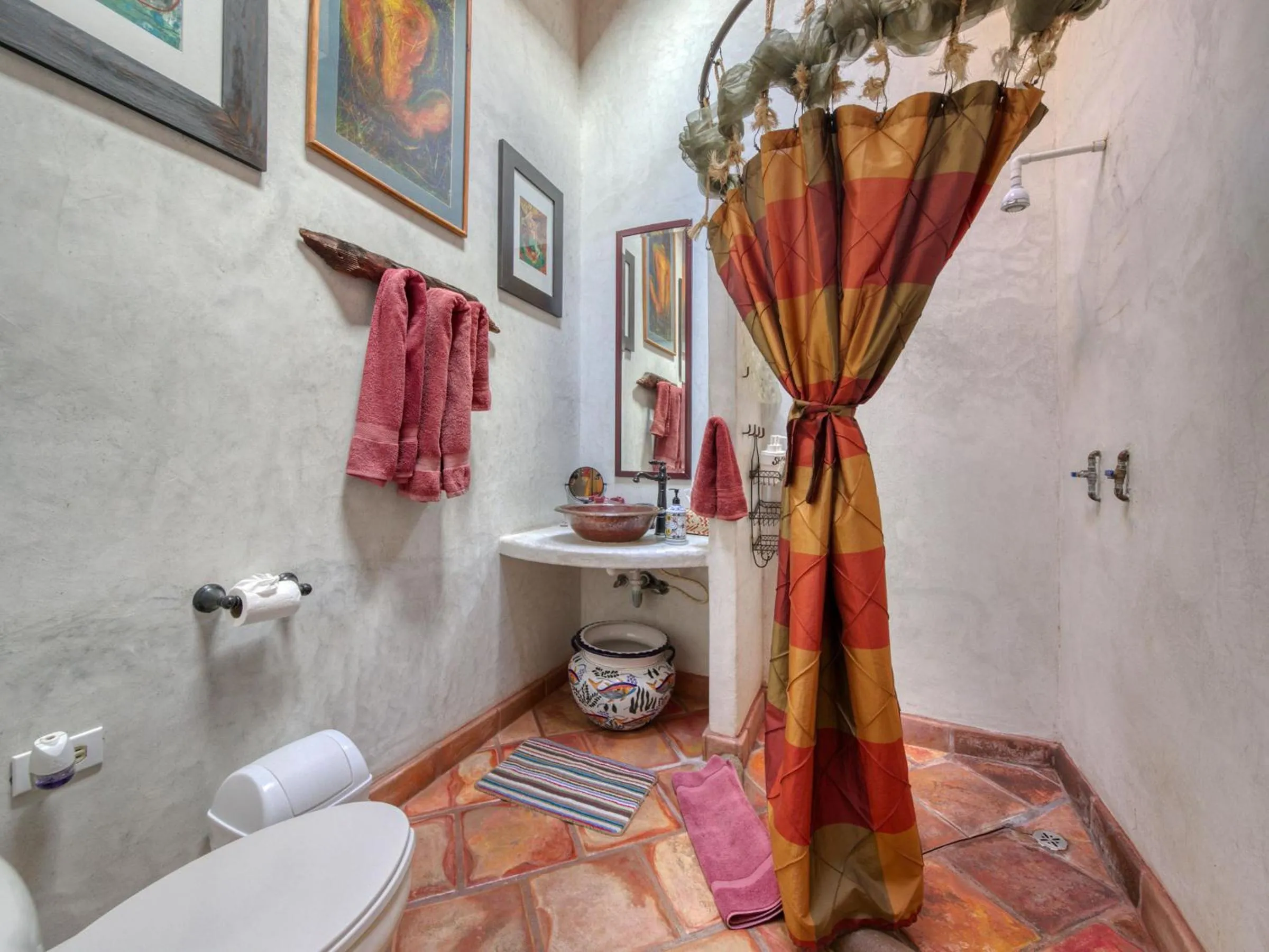 Bathroom in Quinta Maria en la Ruta del Vino