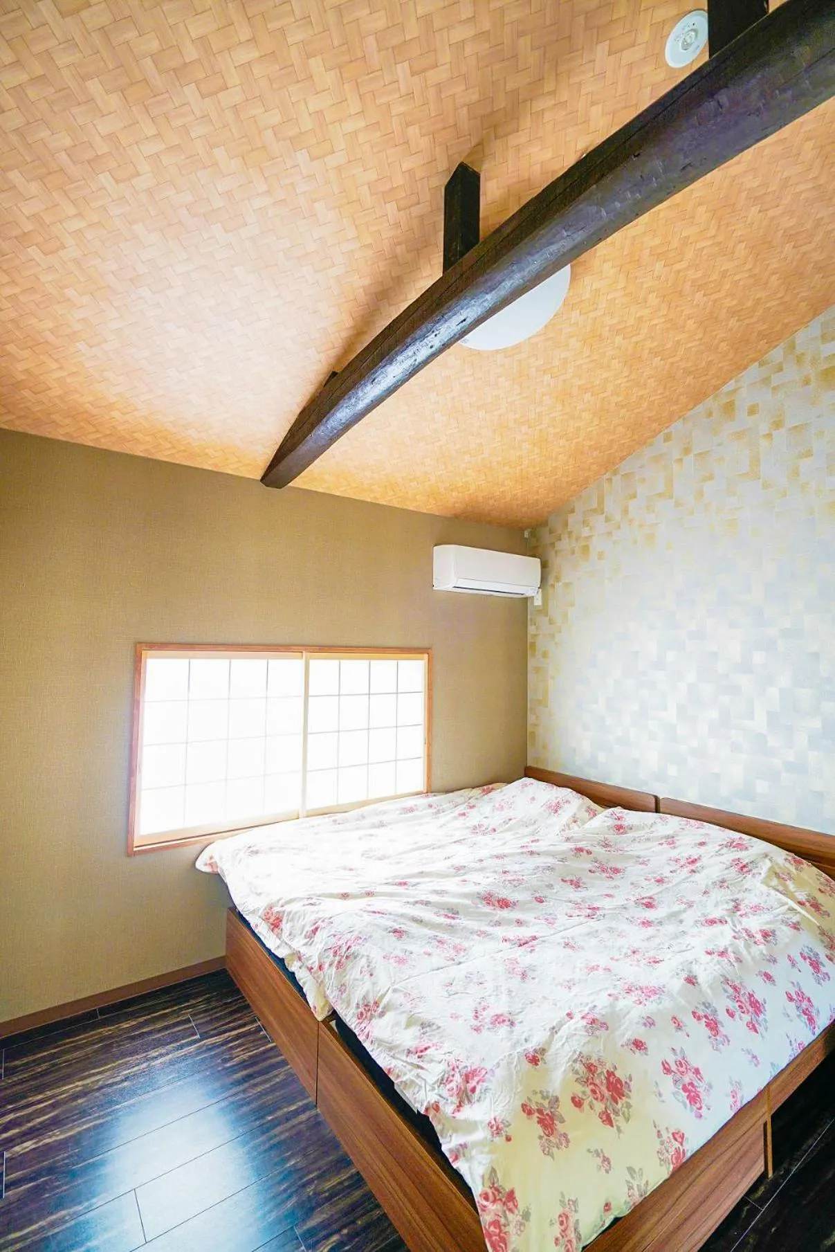 Bed in INN Plus Toji Kindo