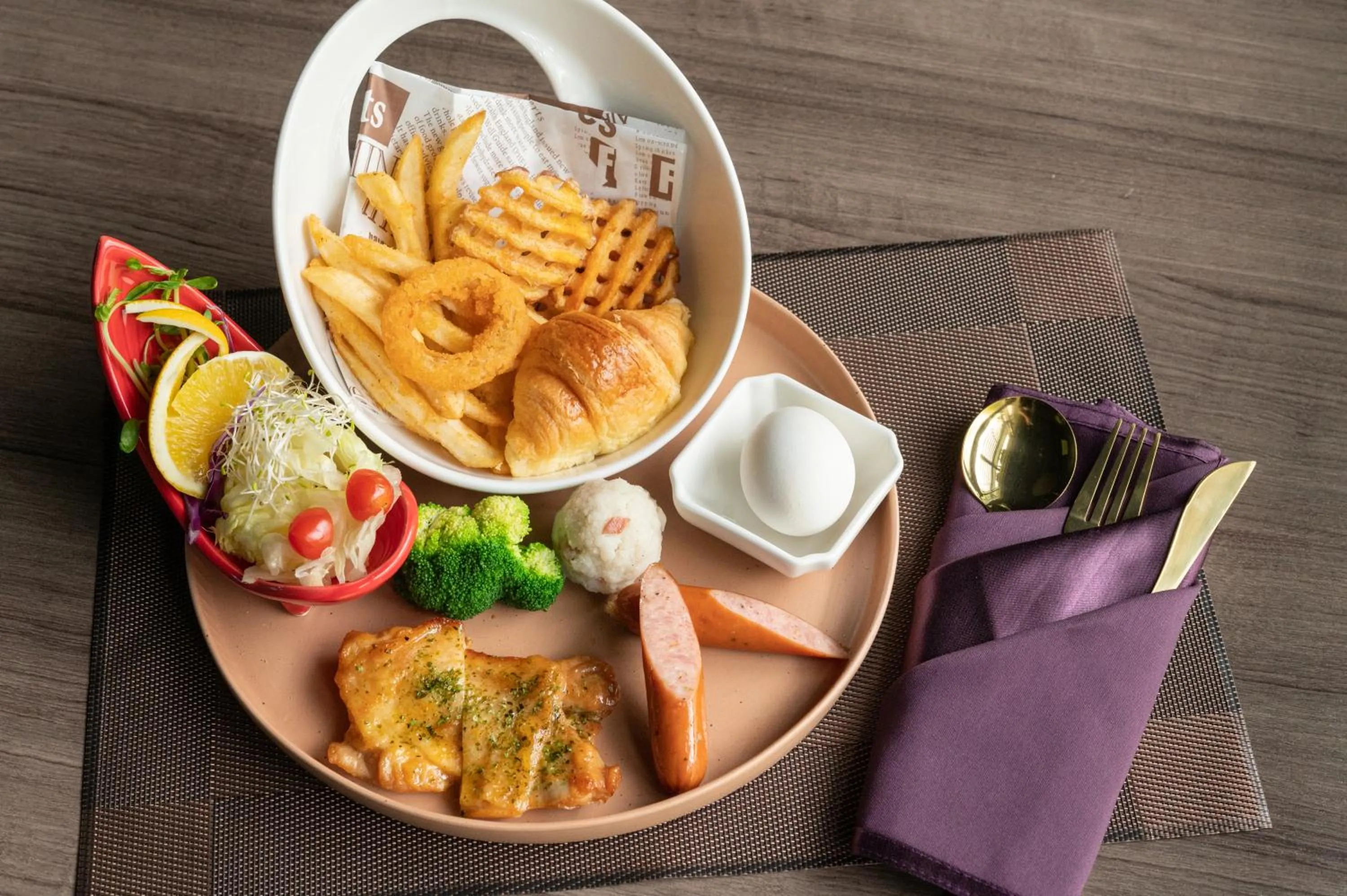 Breakfast in TH Hotel