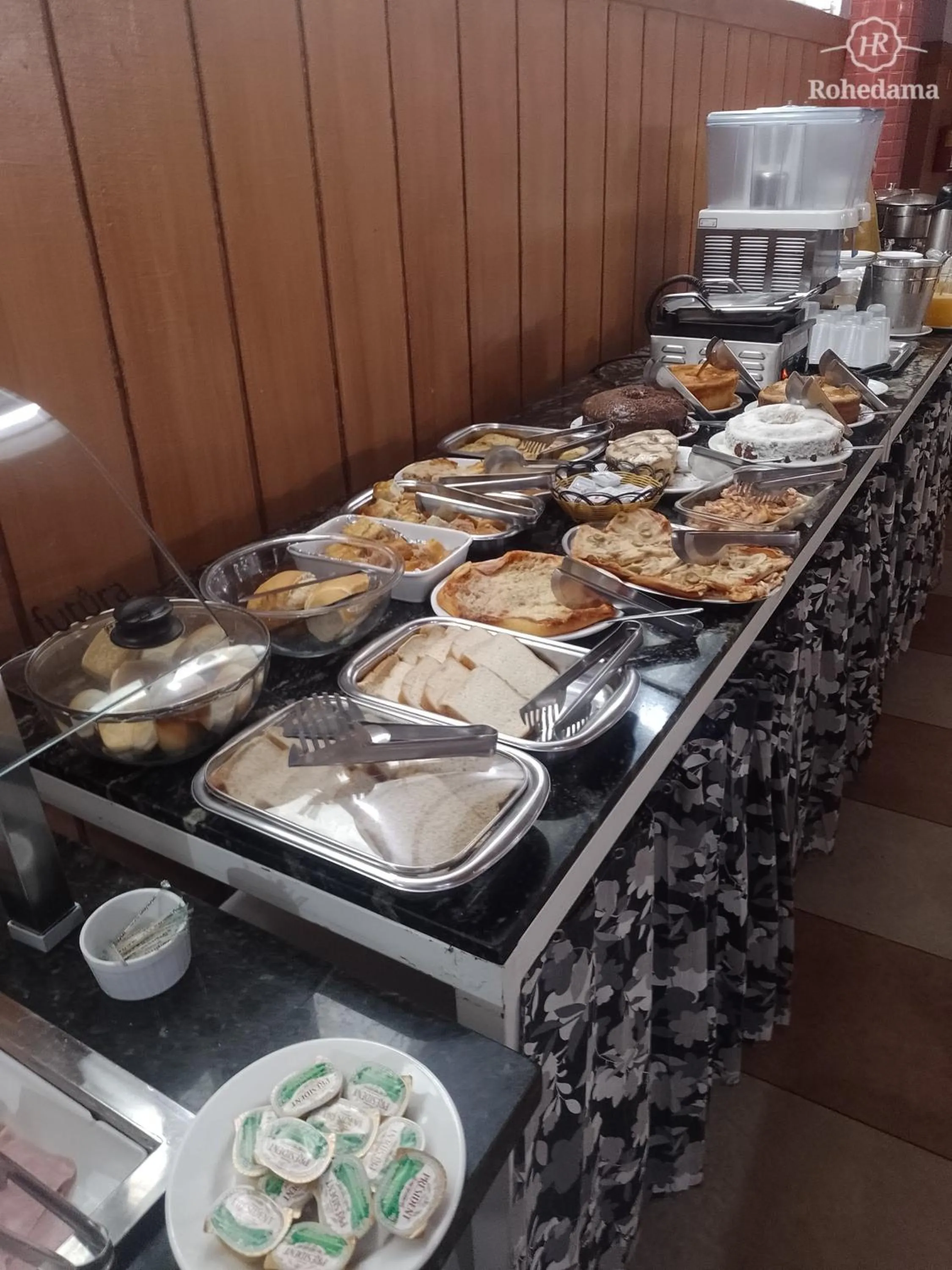 Breakfast in Rohedama Hotel