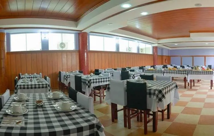 Restaurant/places to eat in Rohedama Hotel