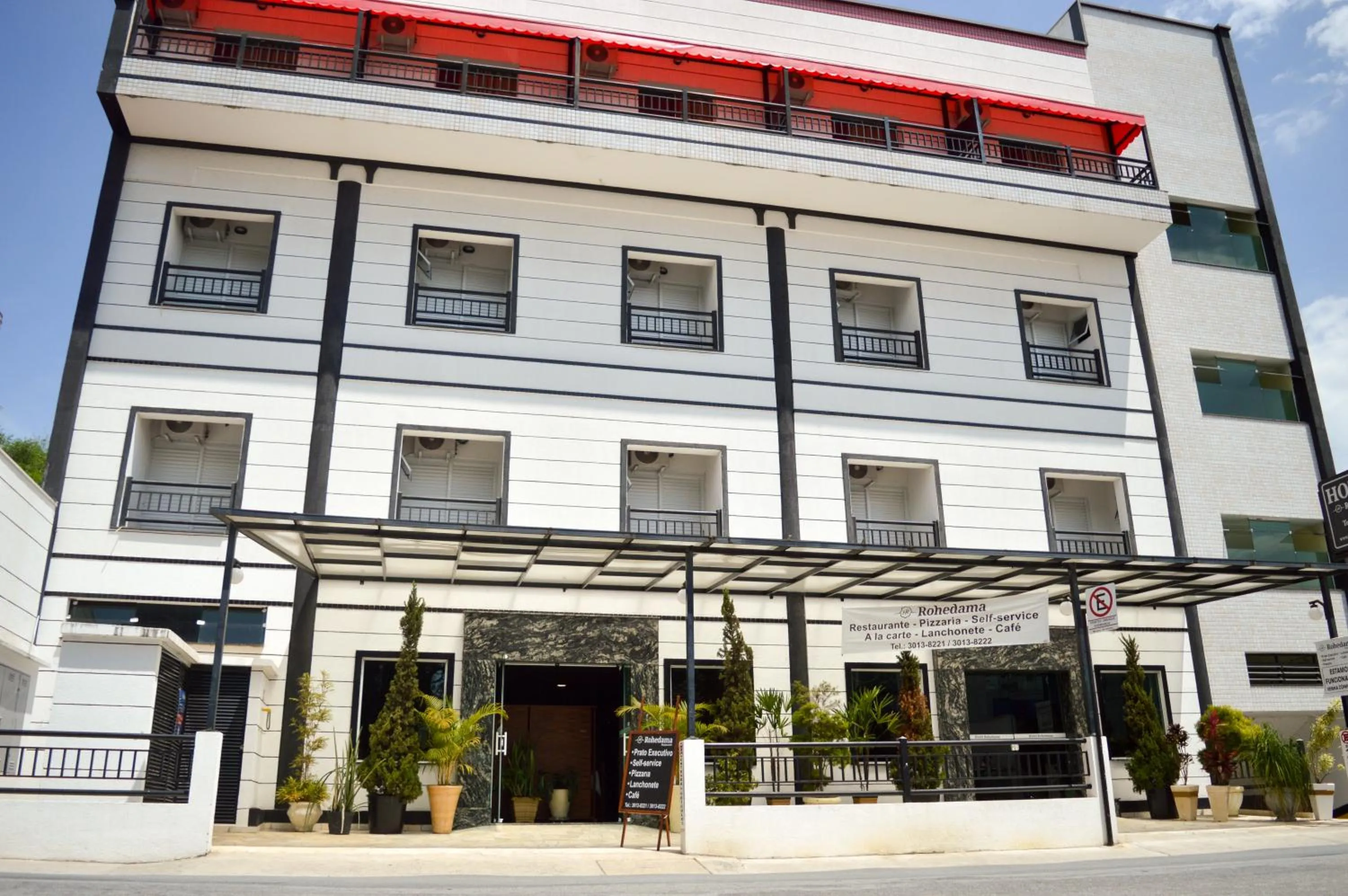 Property building in Rohedama Hotel