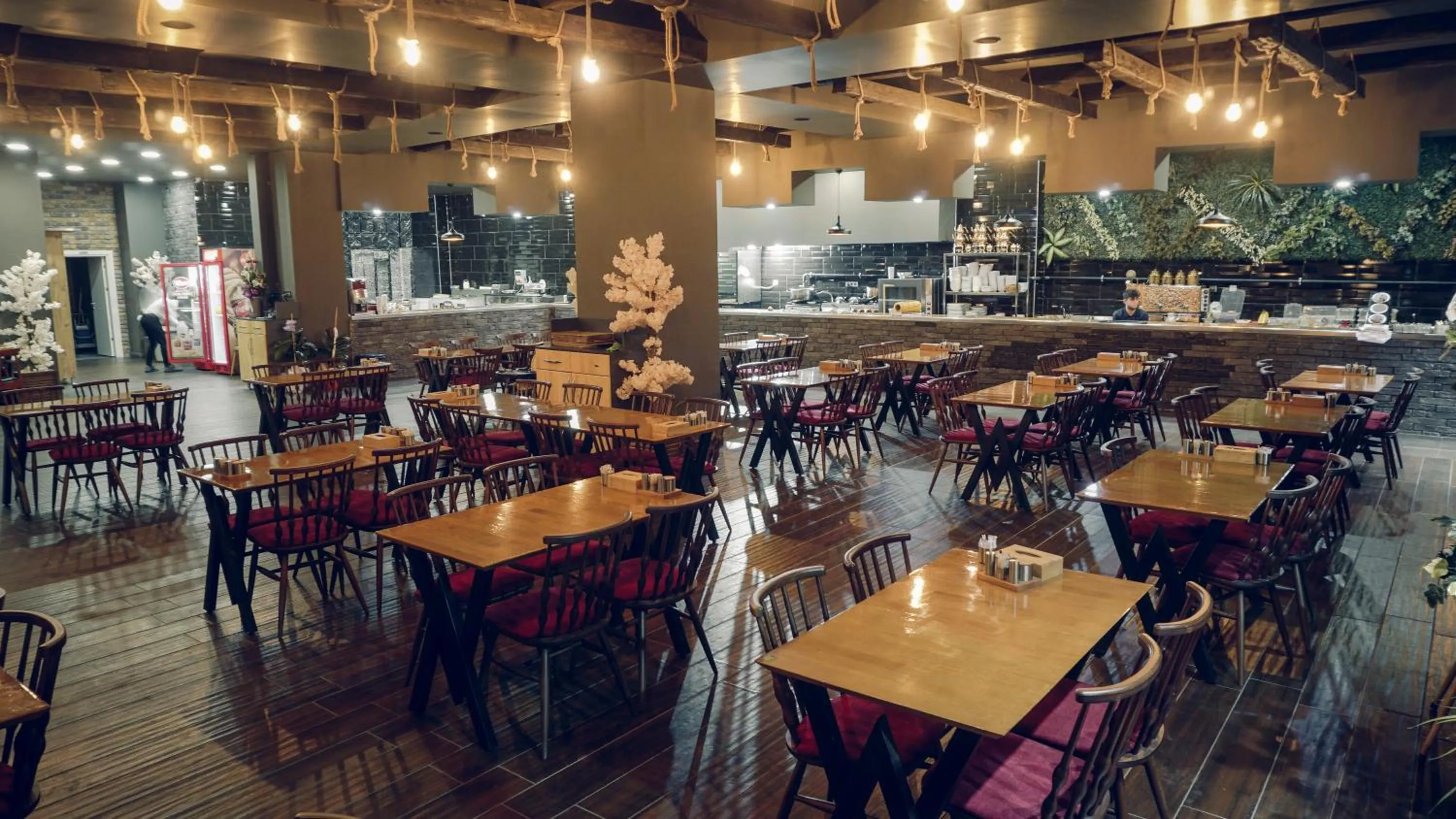 Restaurant/places to eat in Grand Catalkaya Hotel