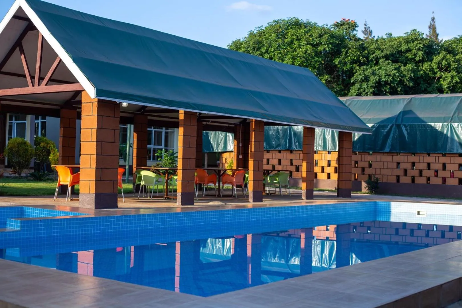 Swimming pool in Kilimanjaro Snow Peak Hotel