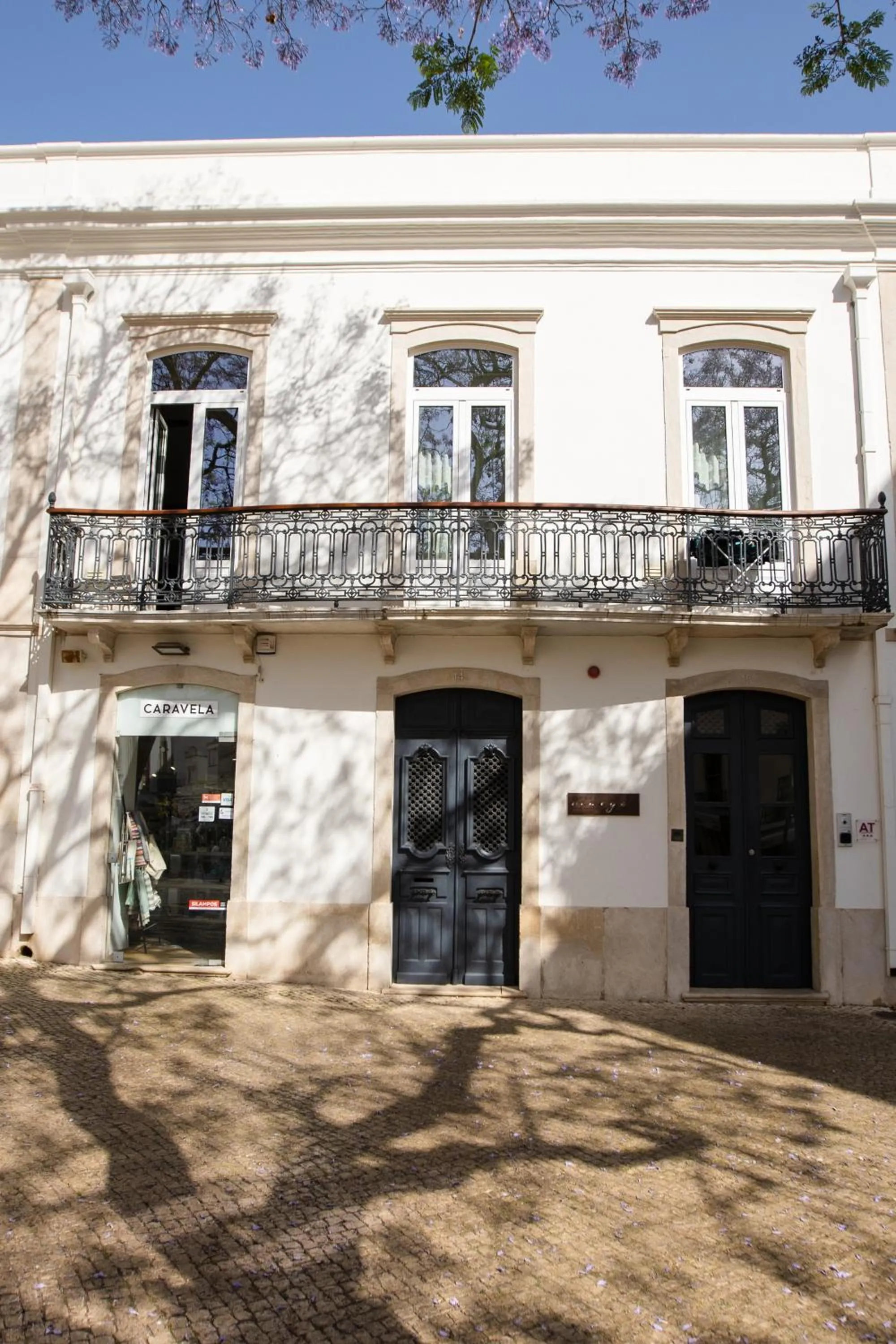 Property building in Casa Margô