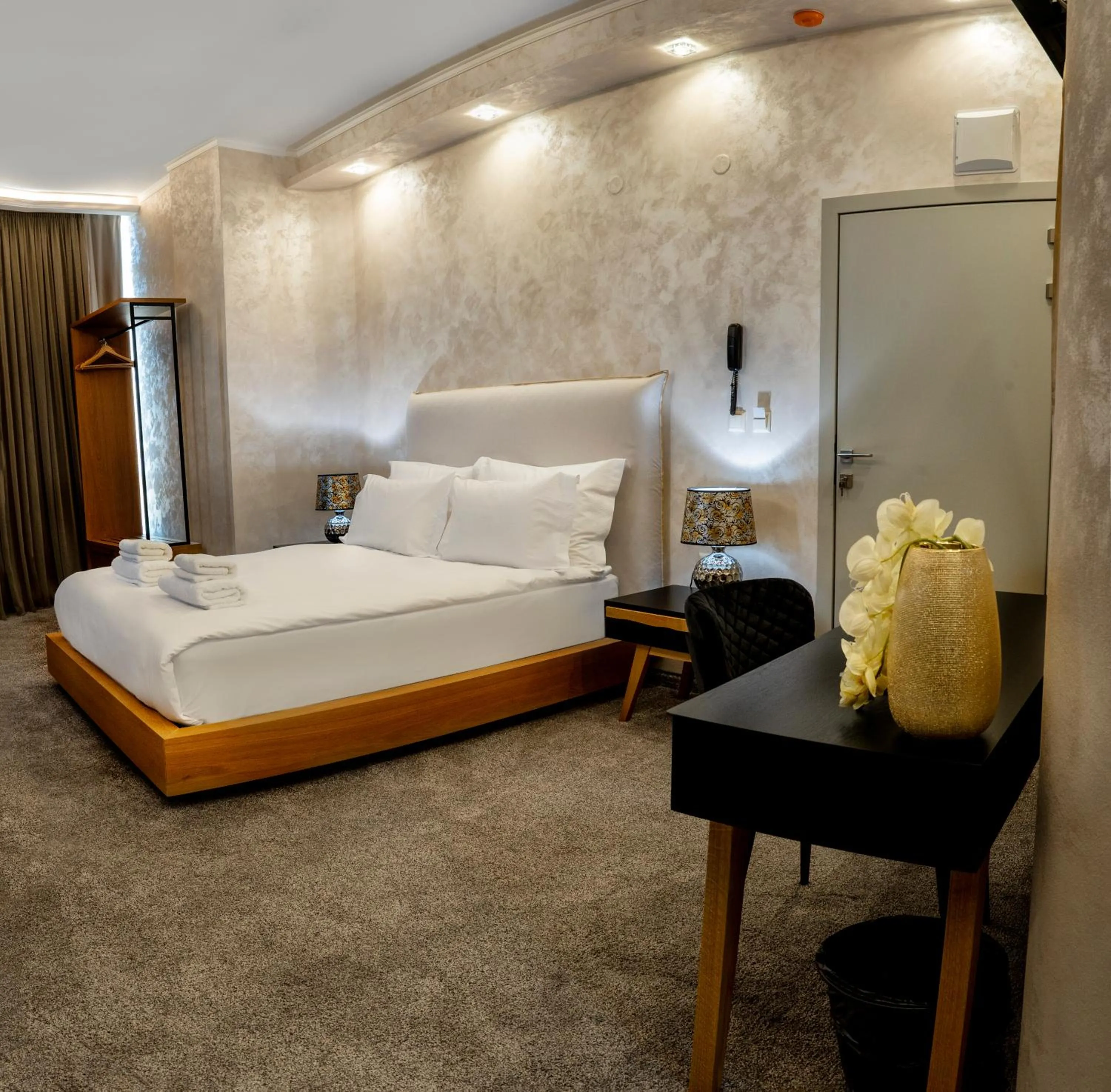 Photo of the whole room, Bed in Hotel CITY Petrich