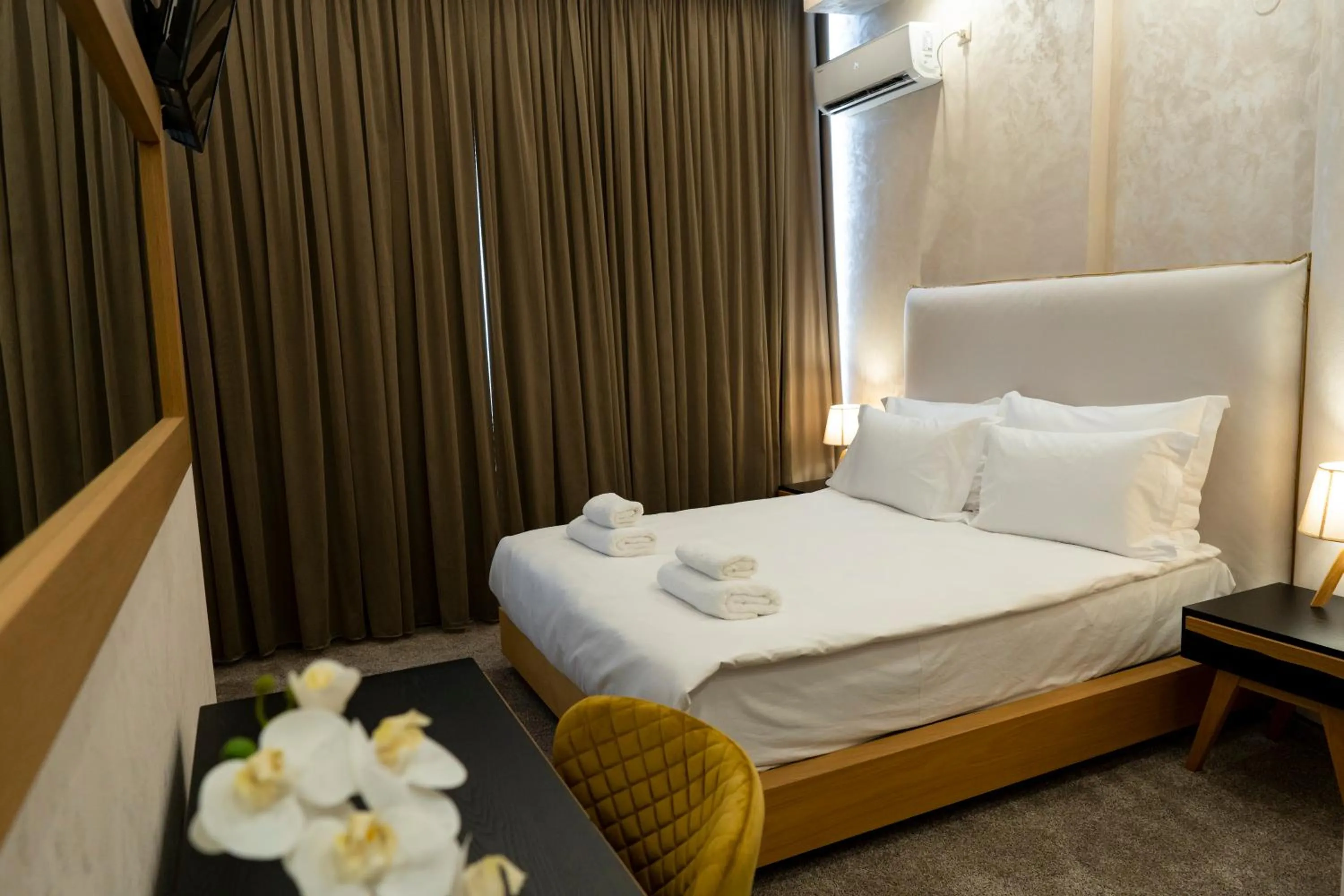 Photo of the whole room, Bed in Hotel CITY Petrich