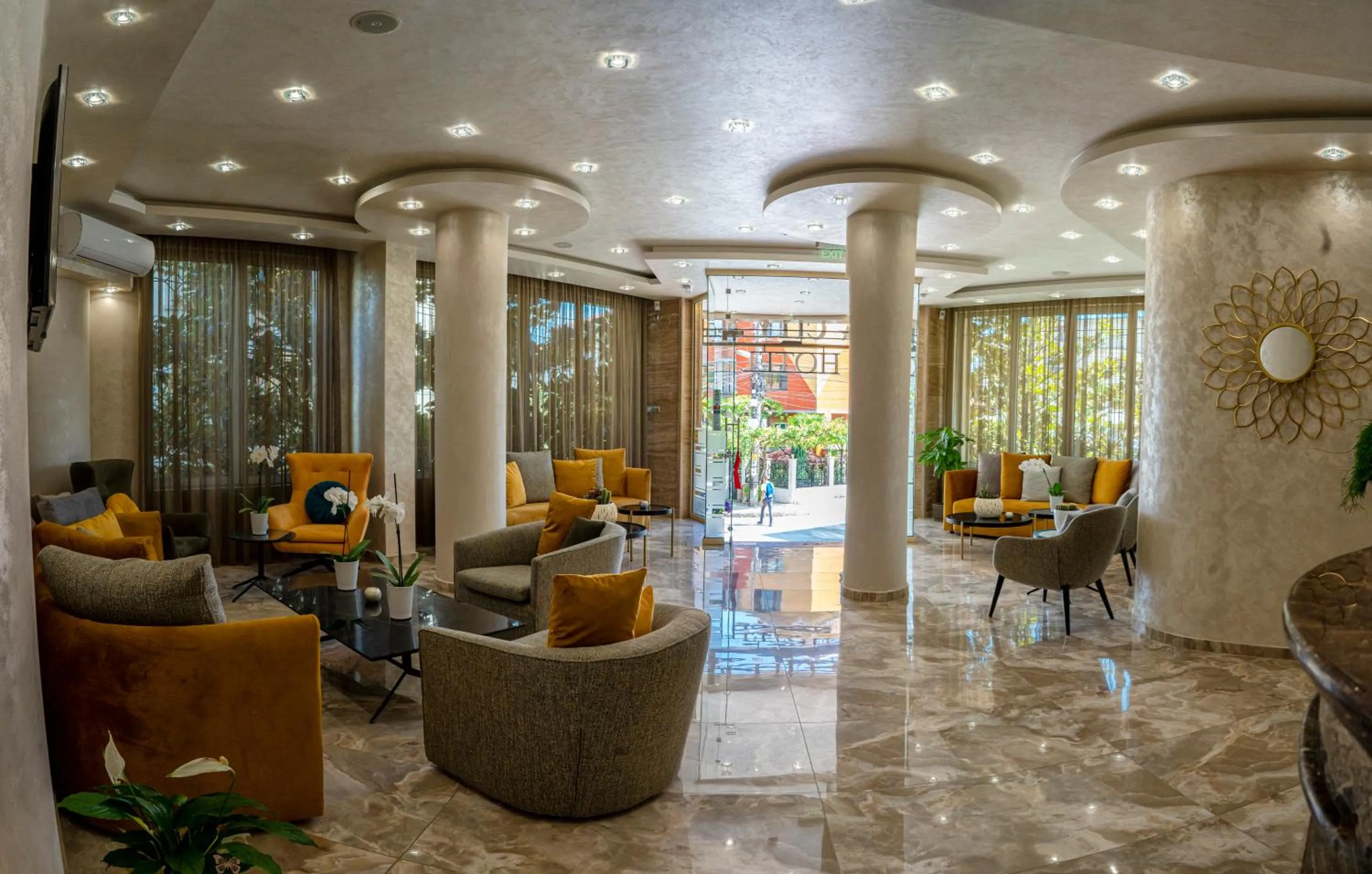 Lobby or reception in Hotel CITY Petrich