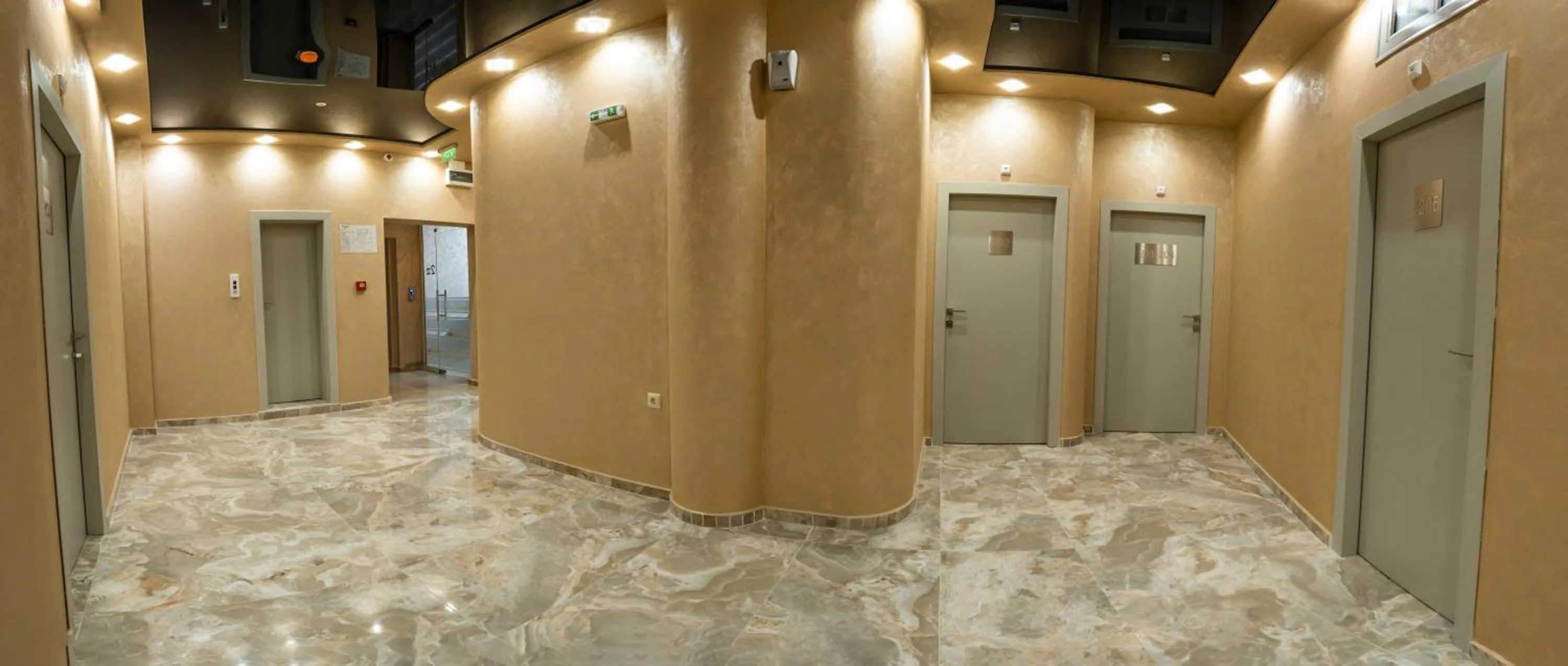 Property building in Hotel CITY Petrich