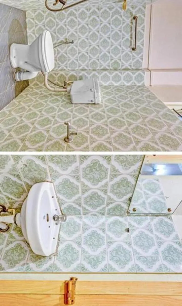 Toilet in Ascot Hotel