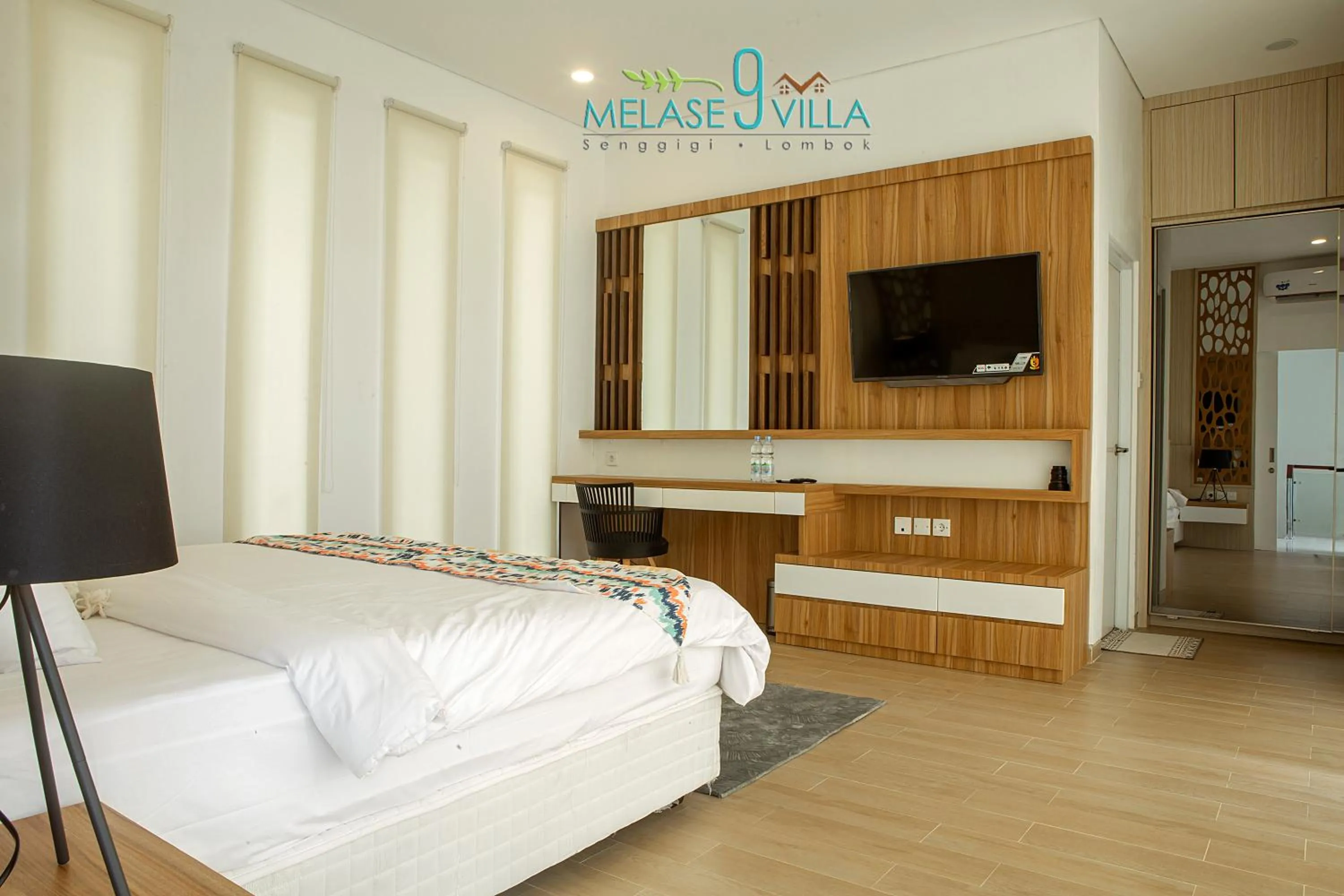 Communal lounge/ TV room, Bed in Melase 9 Villa, Senggigi