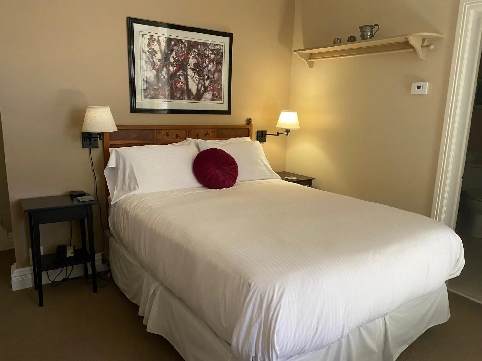 Bed in Inn at Occidental