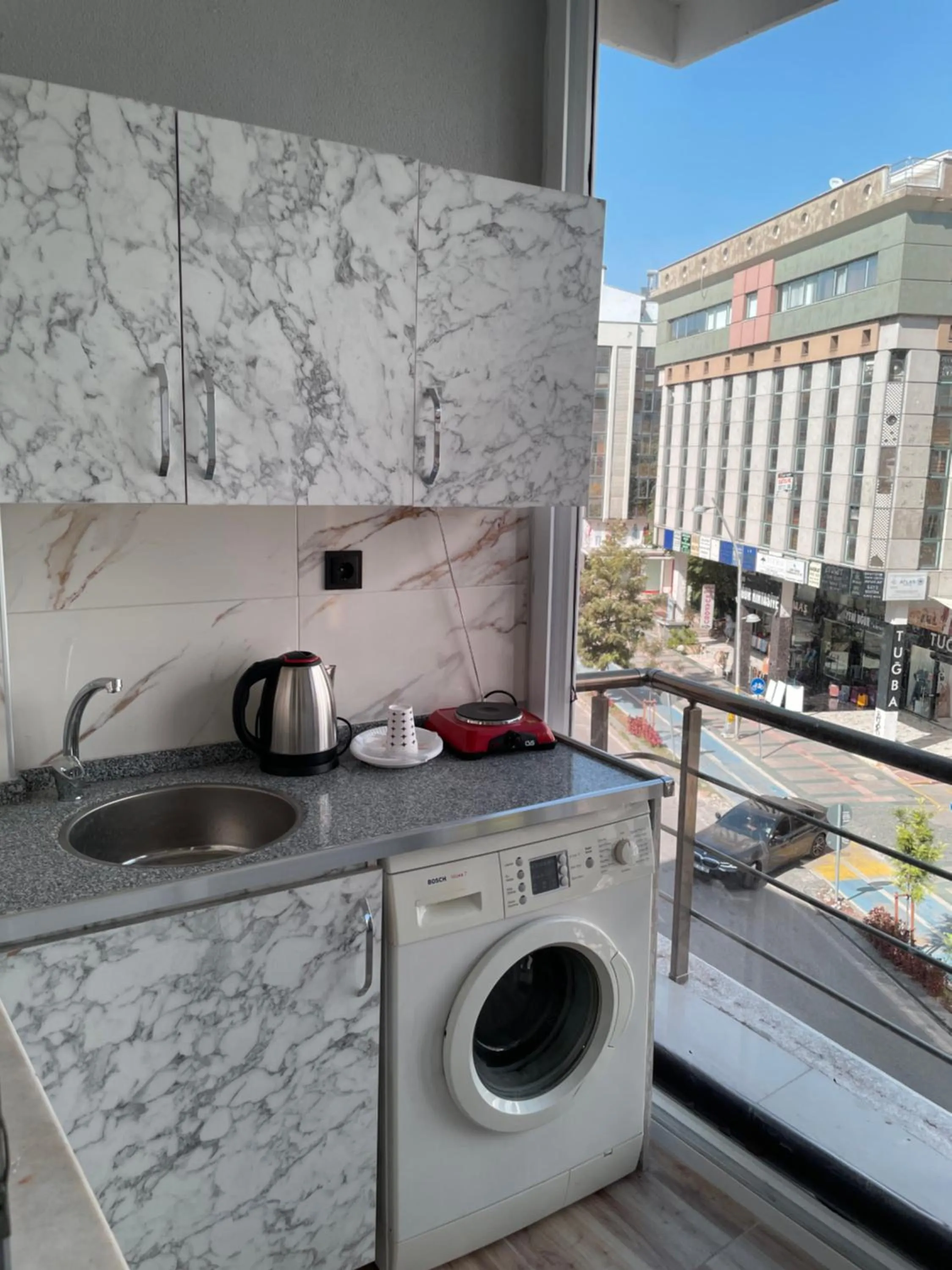 Coffee/tea facilities in ERSOY EGE APART OTEL