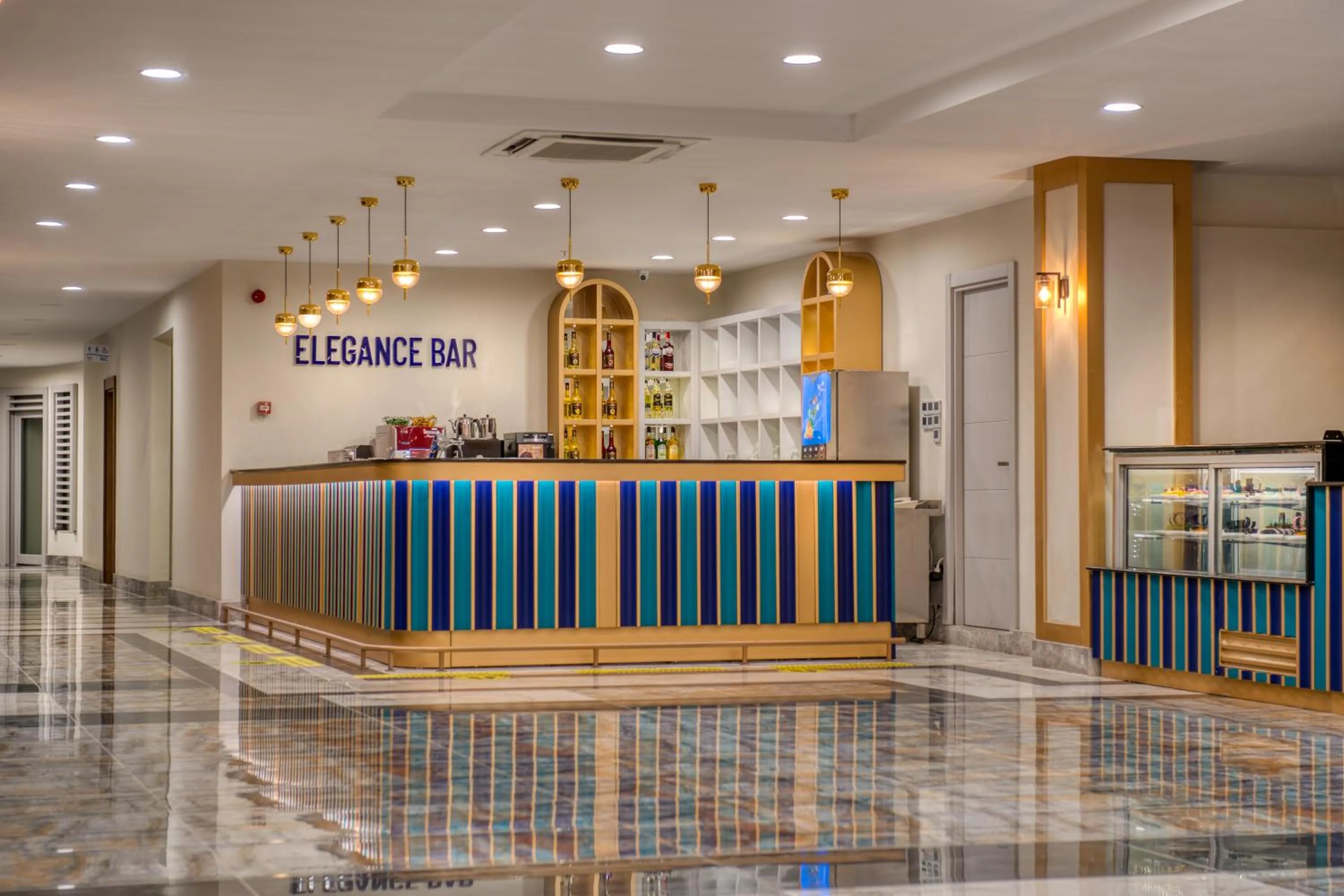 Lounge or bar in Sealife Kemer Resort Hotel - Ultra All Inclusive