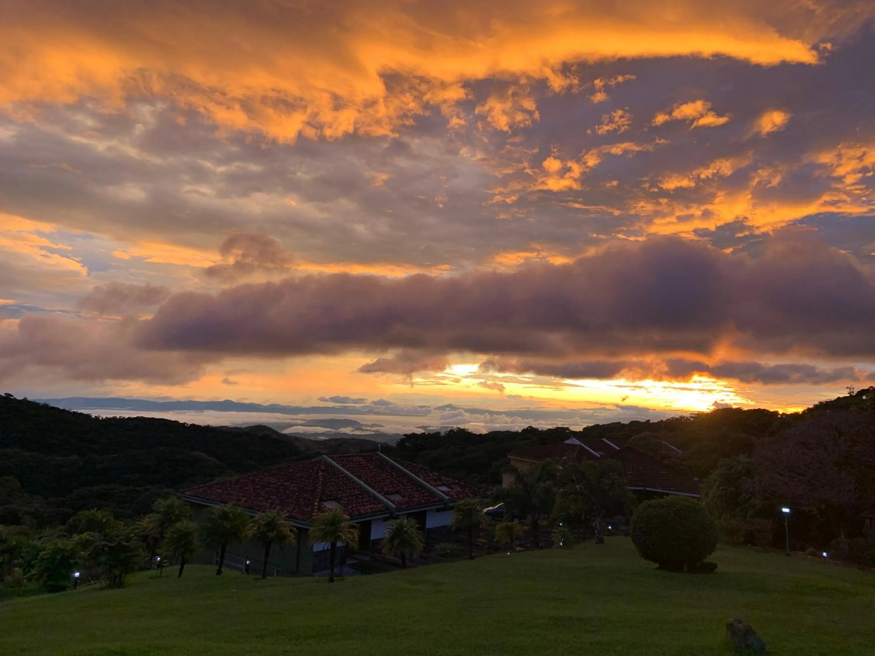 Property building in Hotel Montaña Monteverde