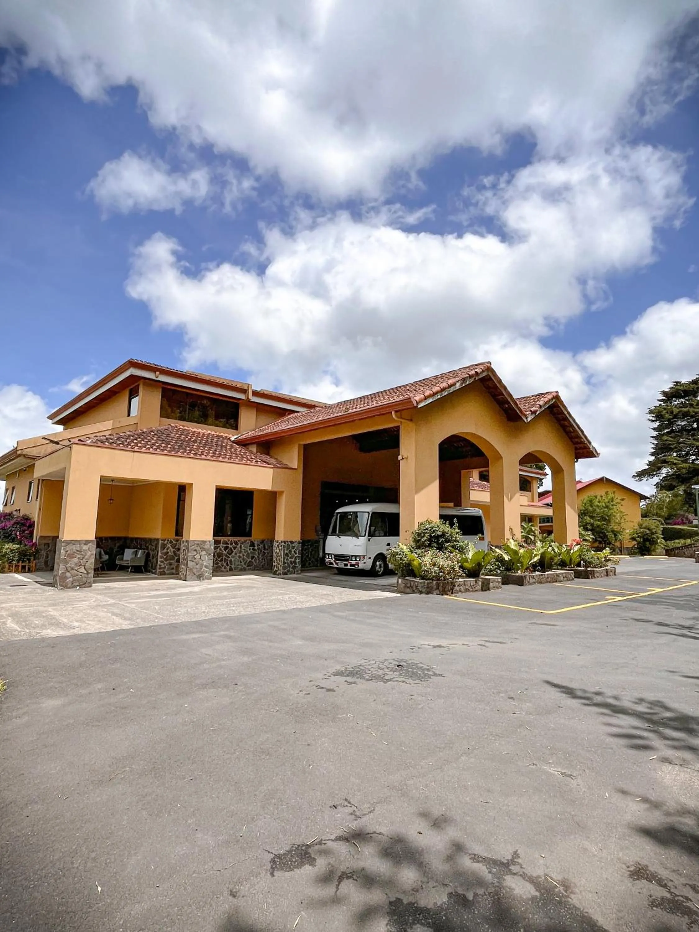 Property building in Hotel Montaña Monteverde