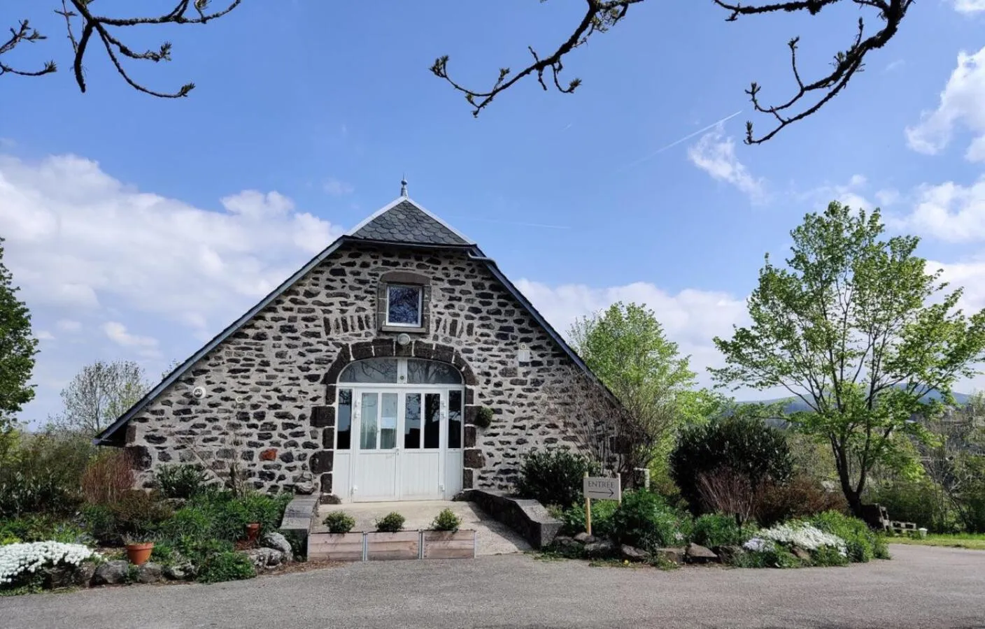 Property building in Maison d'Hôtes La Grange
