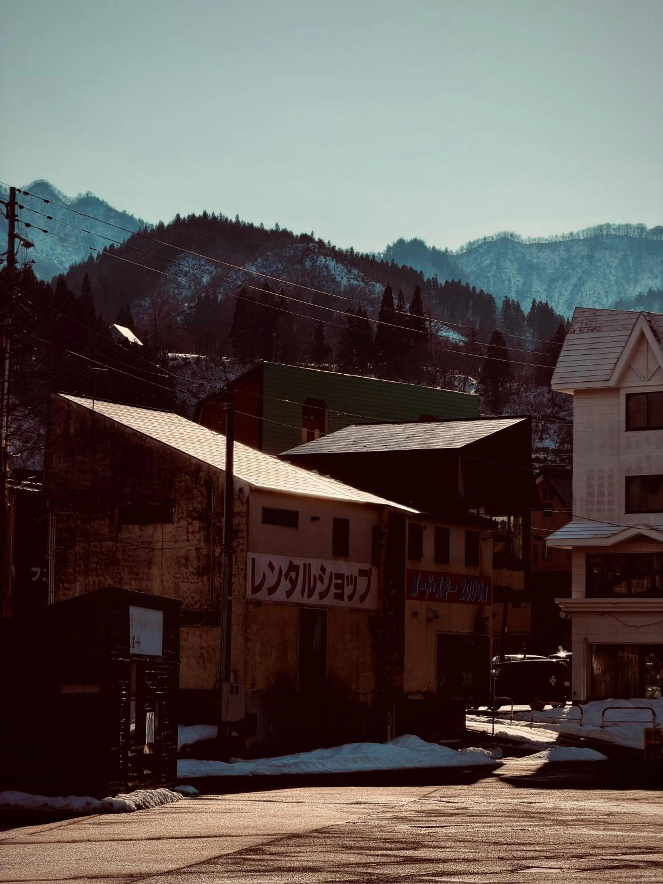 Day in Yuzawa Hotel New Fukudaya-ski in ski out