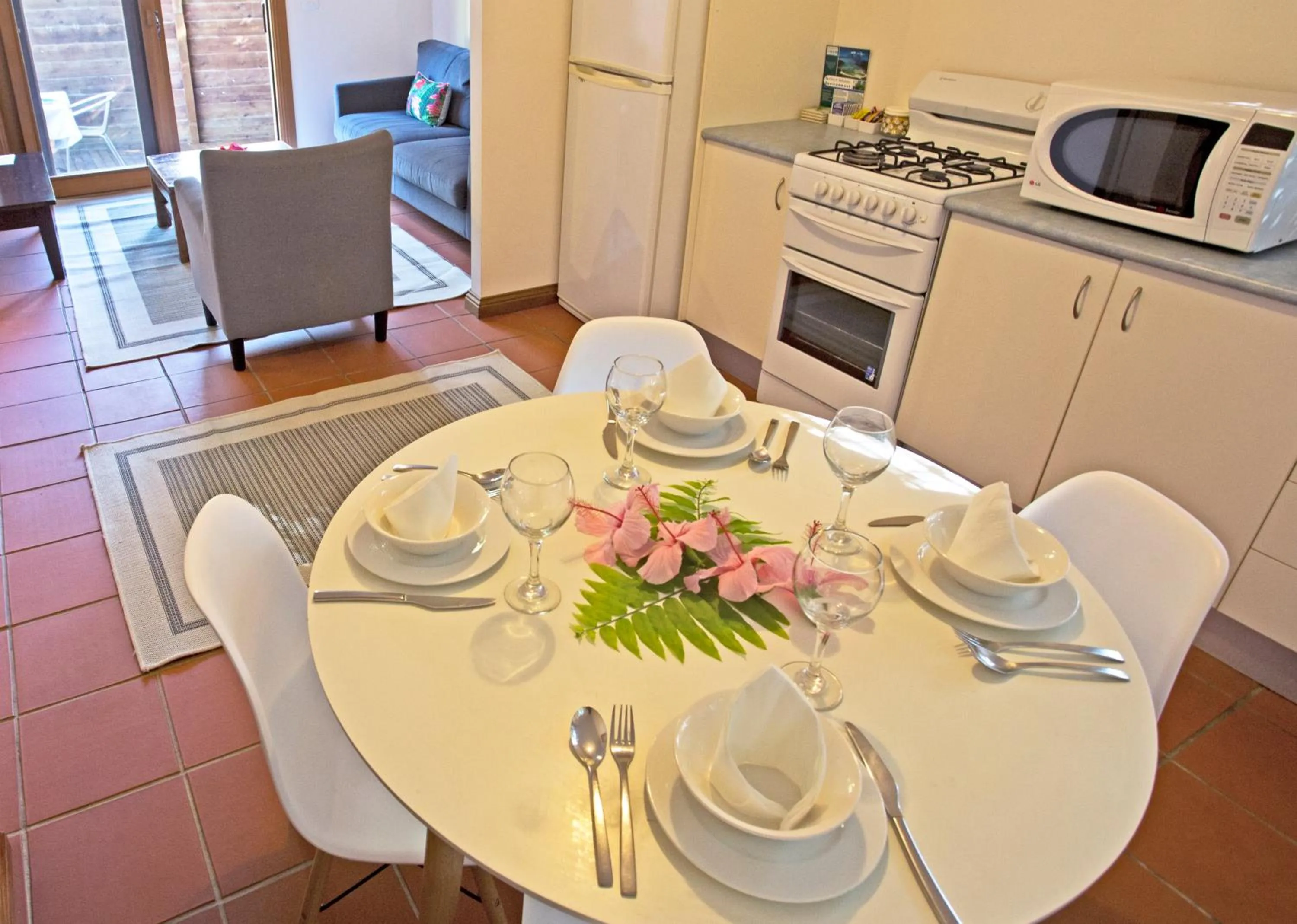 Kitchen or kitchenette in Beachcomber Lodge