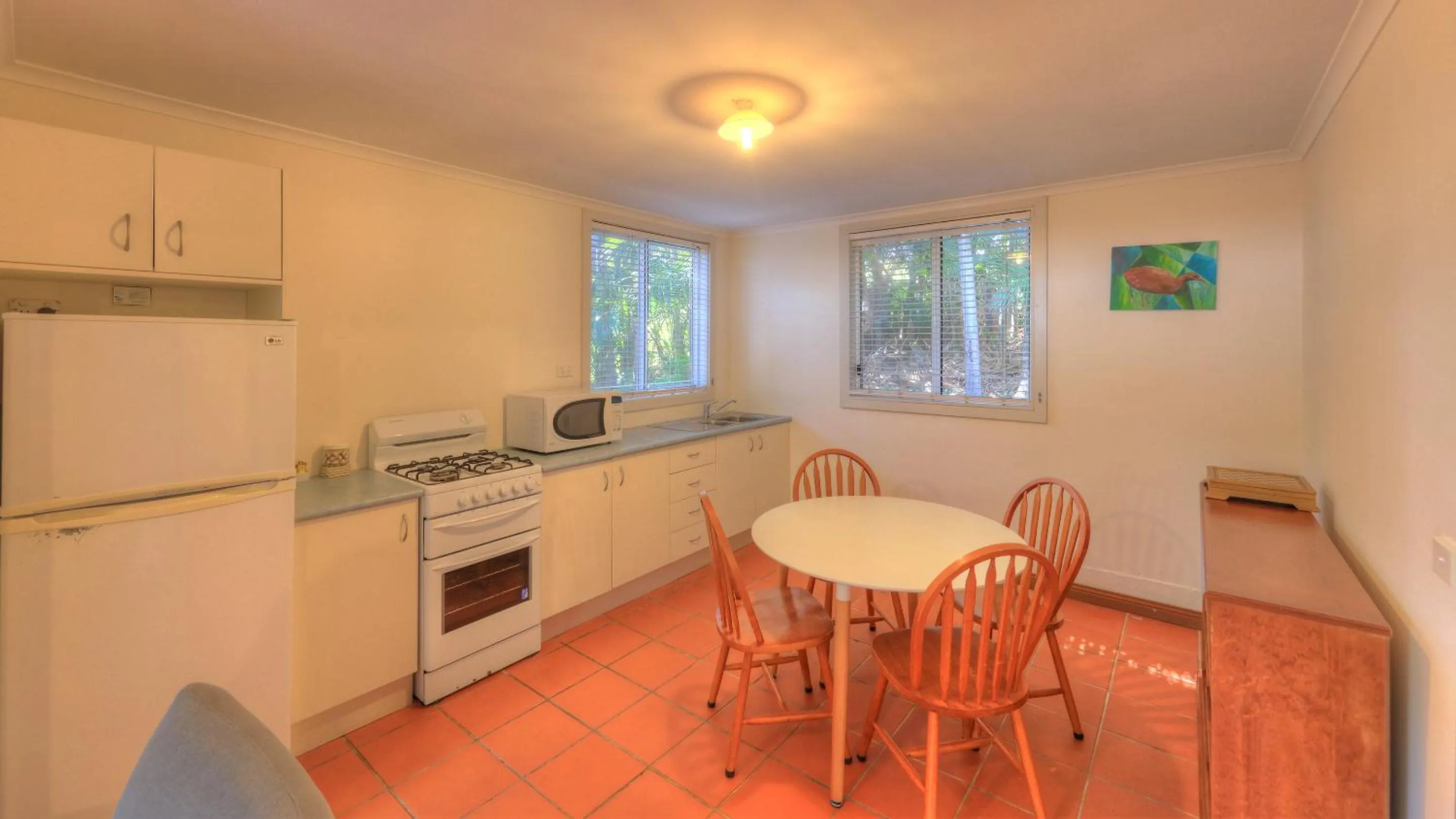 Kitchen or kitchenette in Beachcomber Lodge