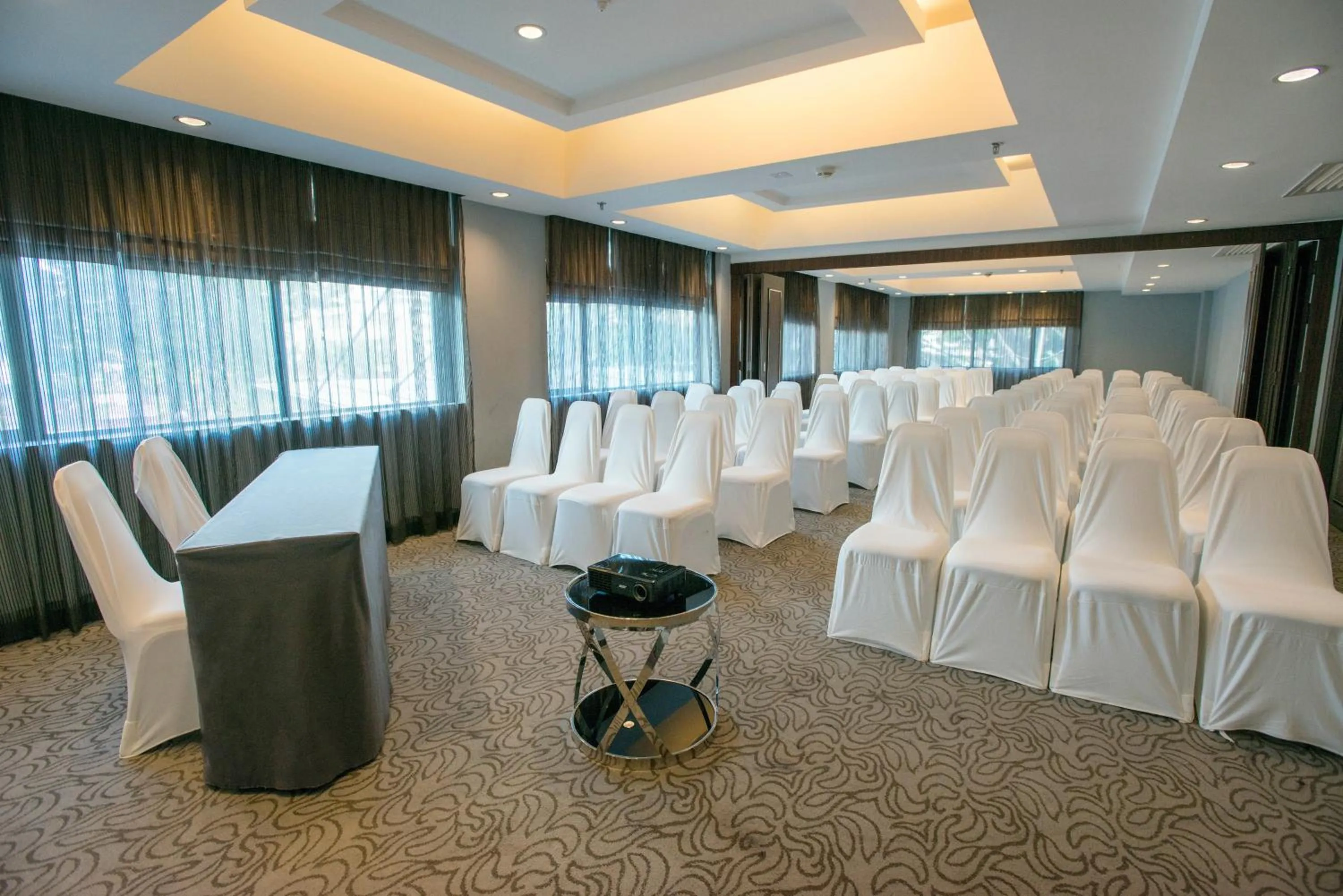 Business facilities in Dreamtel Kota Kinabalu