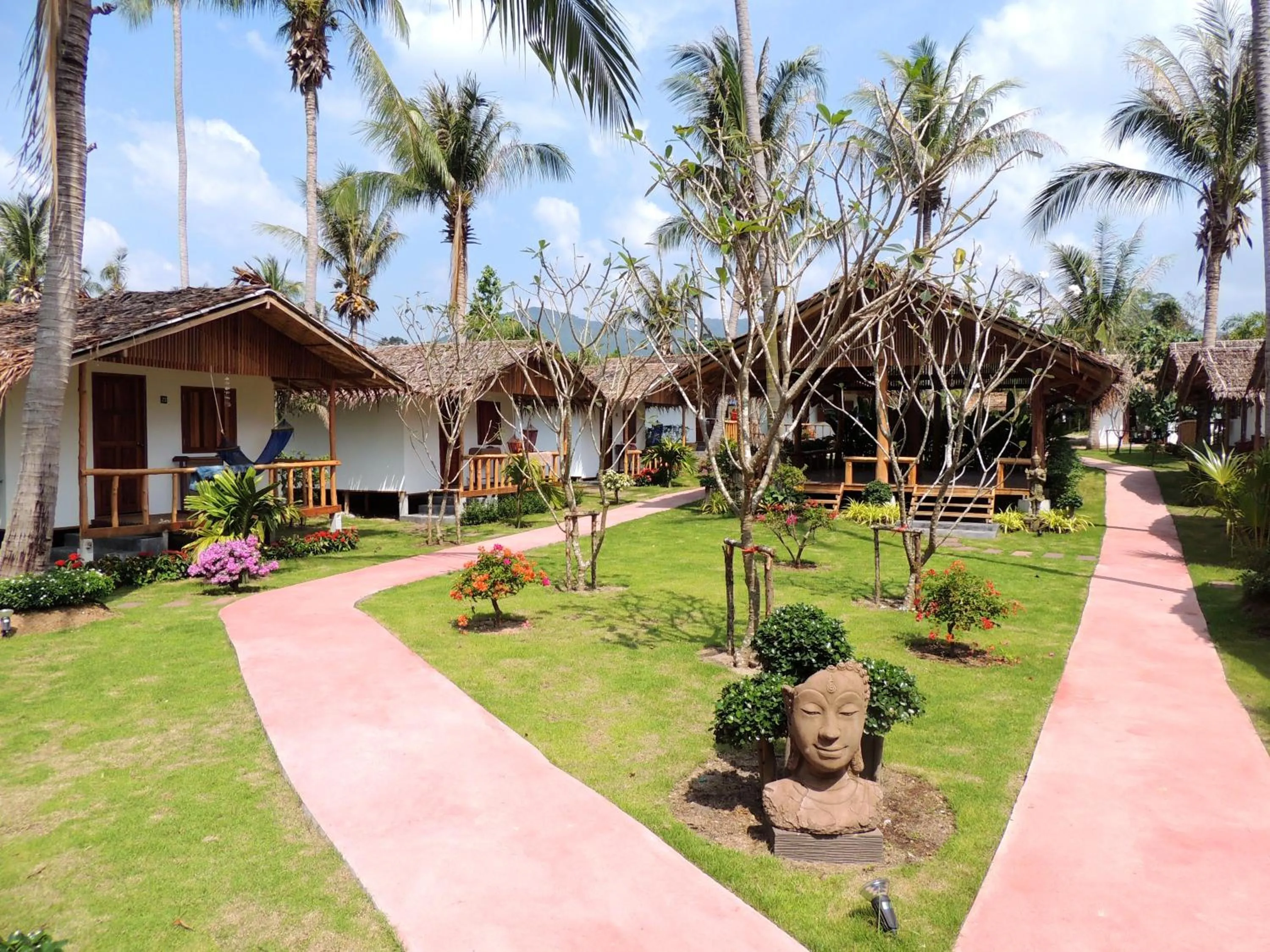 Day in Sarana Bungalows