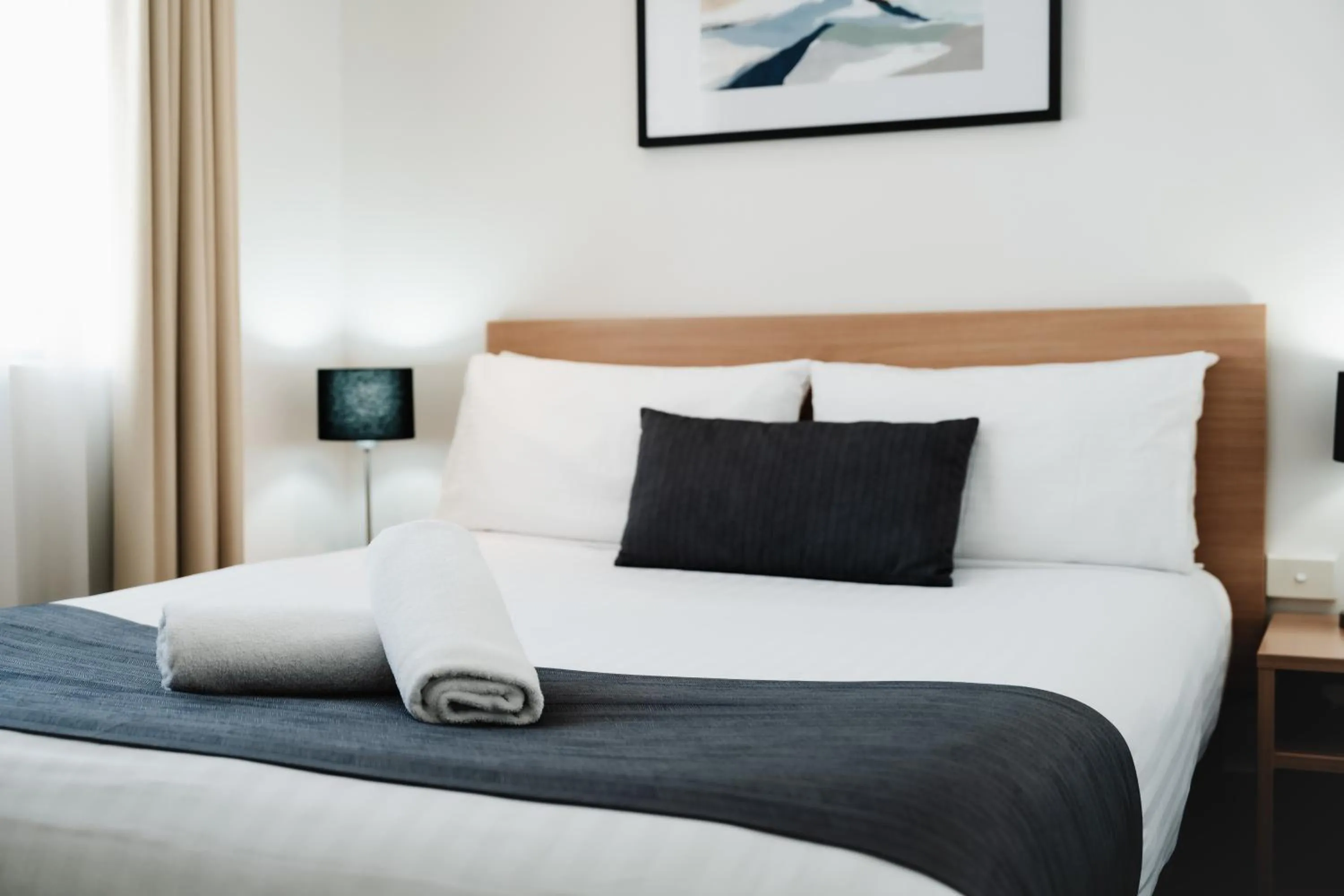 Bed in Best Western Tuscany on Tor Motor Inn