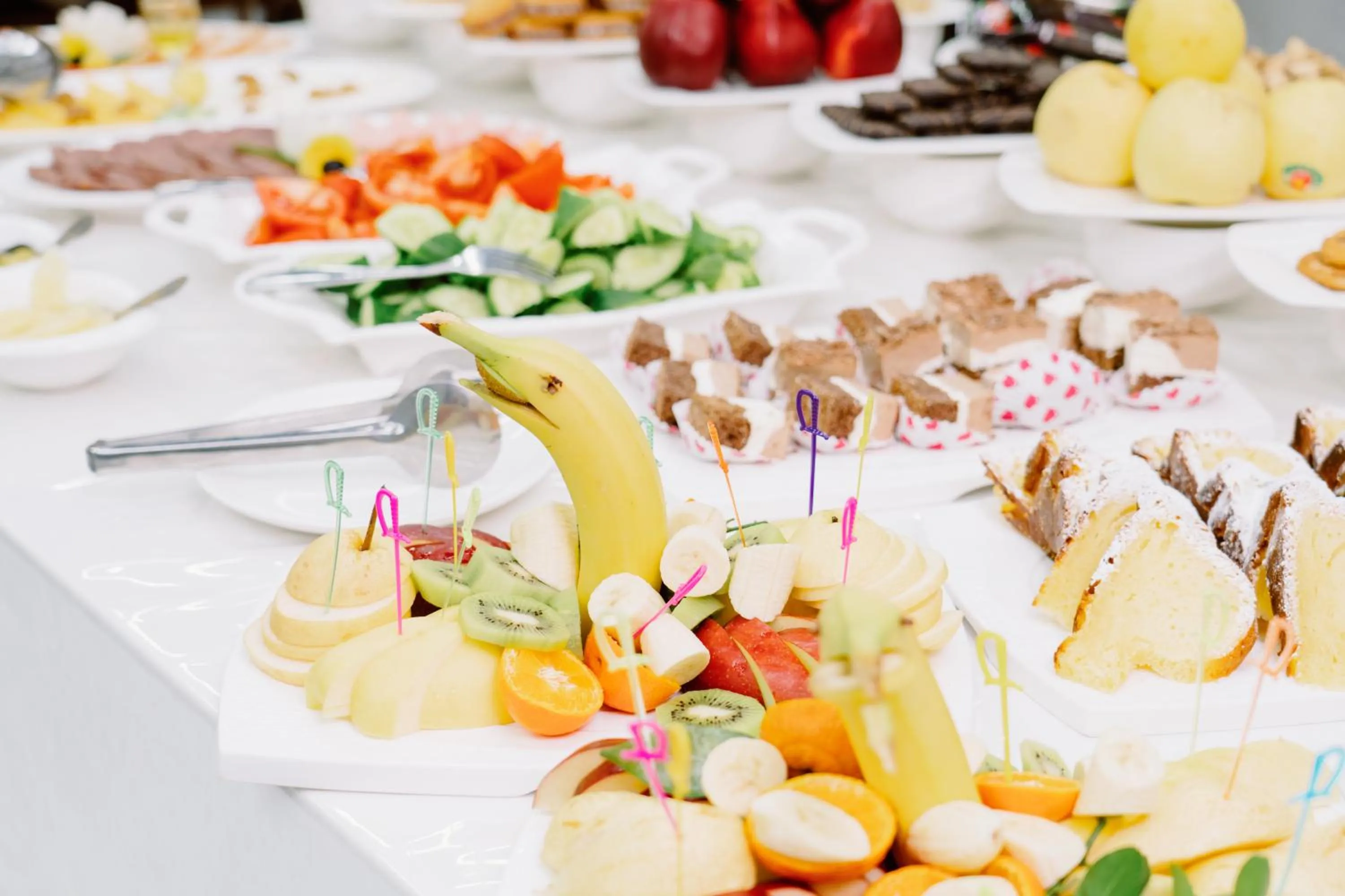 Breakfast in PGA Hotel Free Shuttle to Airport