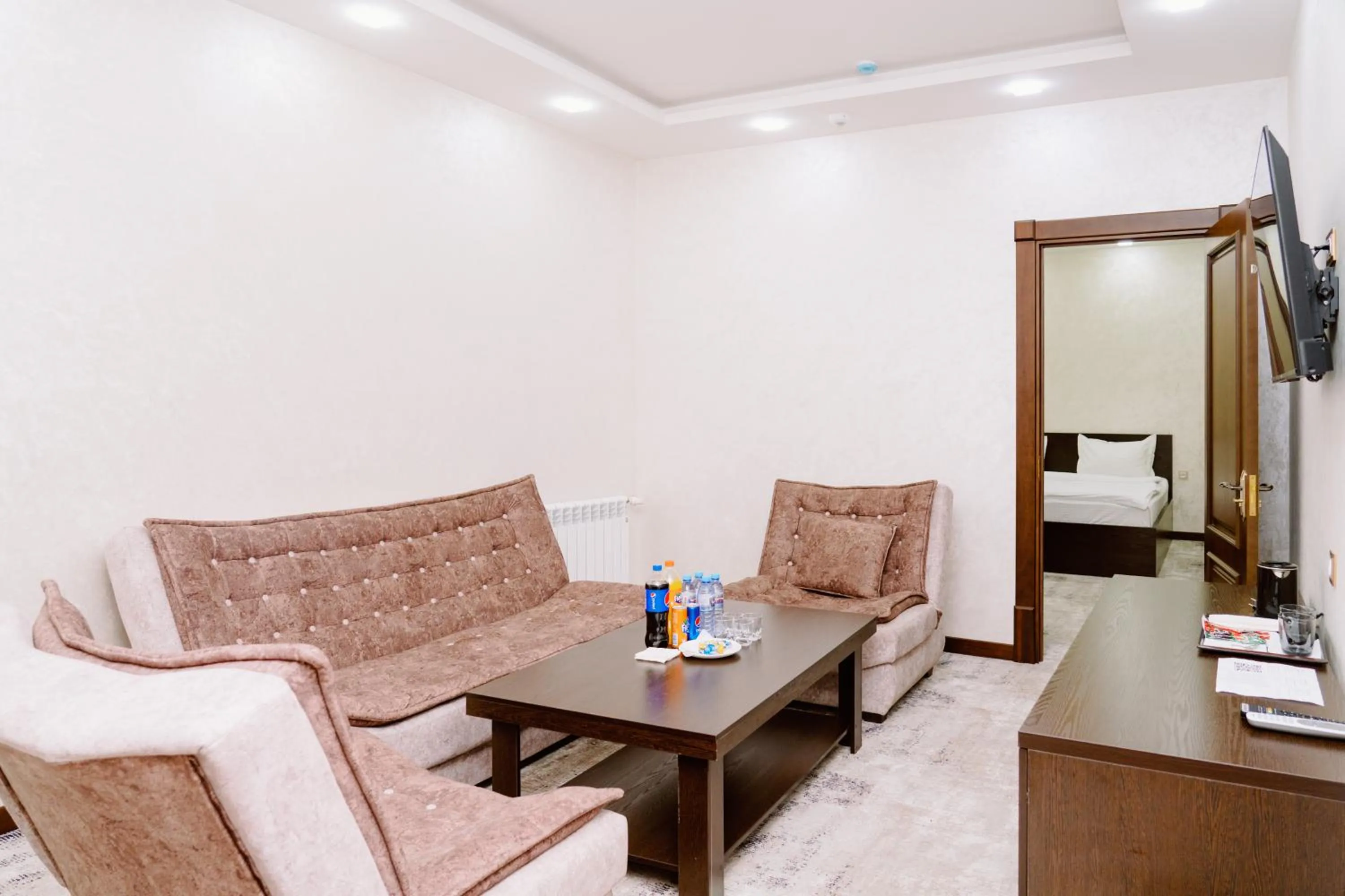 TV and multimedia in PGA Hotel Free Shuttle to Airport