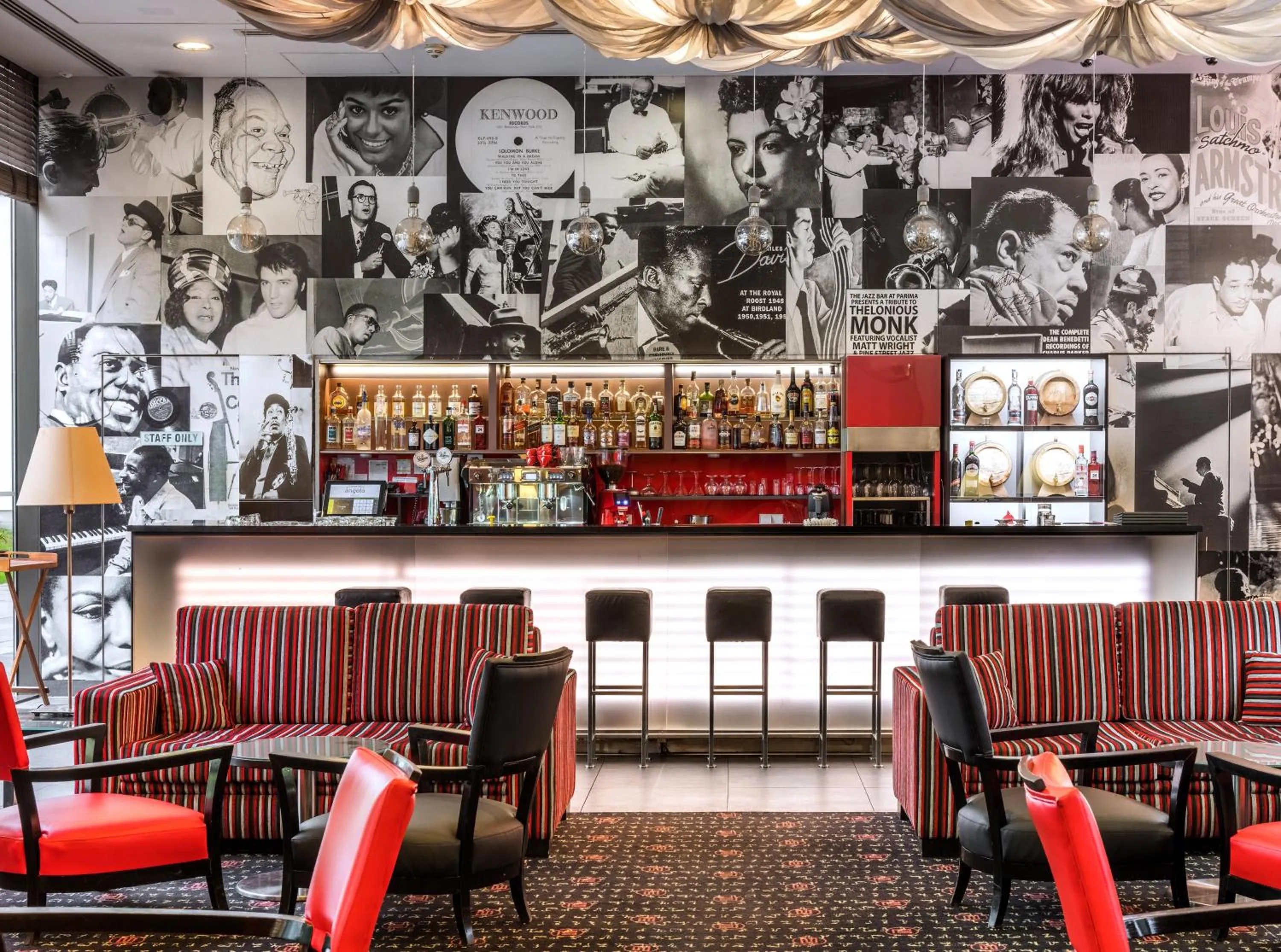 Lobby or reception in OREA Hotel Angelo Praha