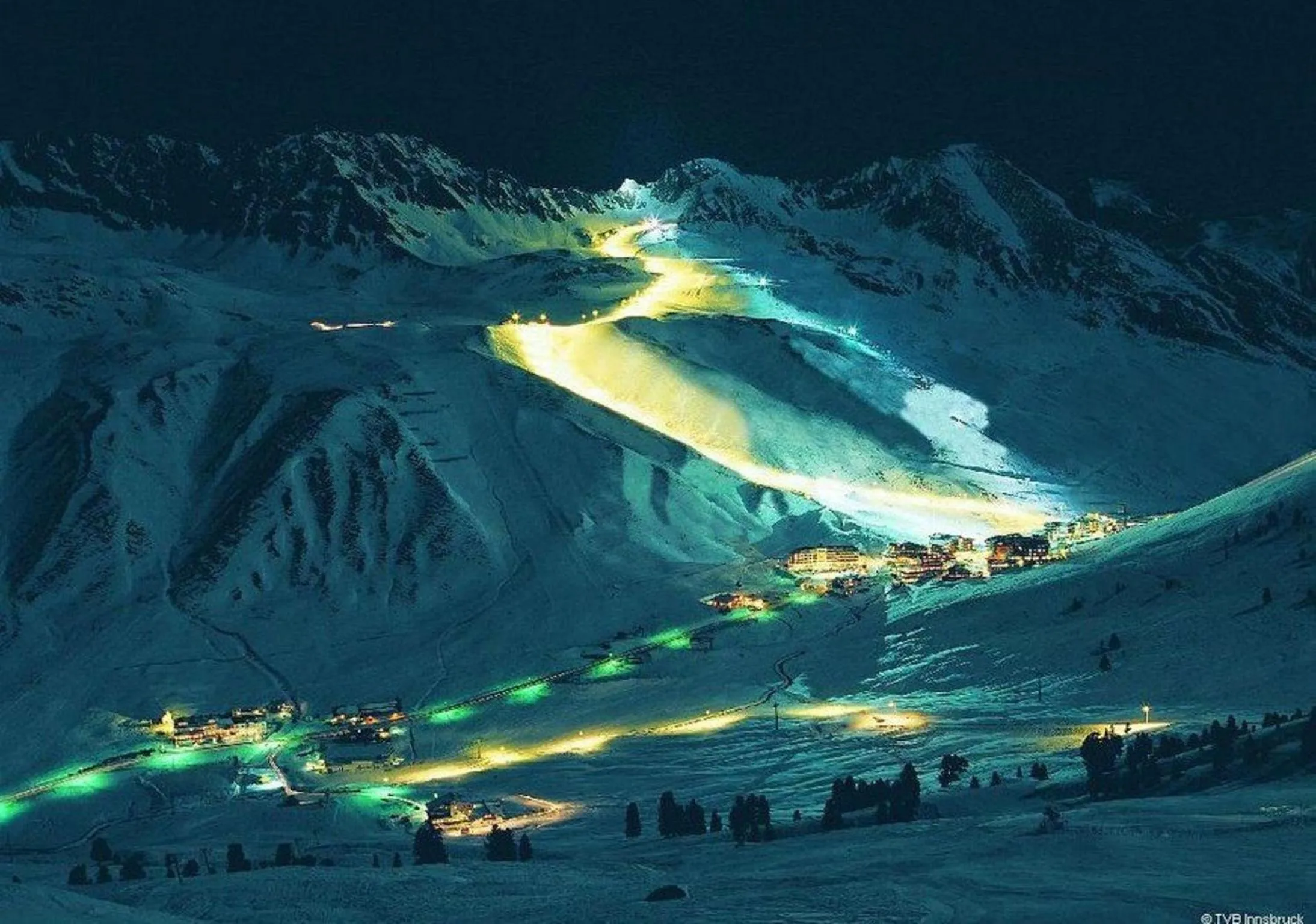 Facade/entrance in Hotel Alpenrose aktiv & sport