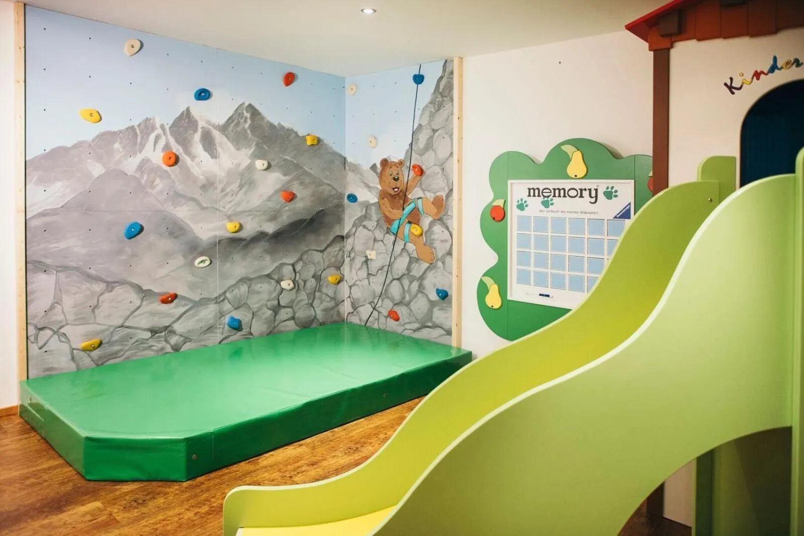 Game Room in Hotel Alpenrose aktiv & sport