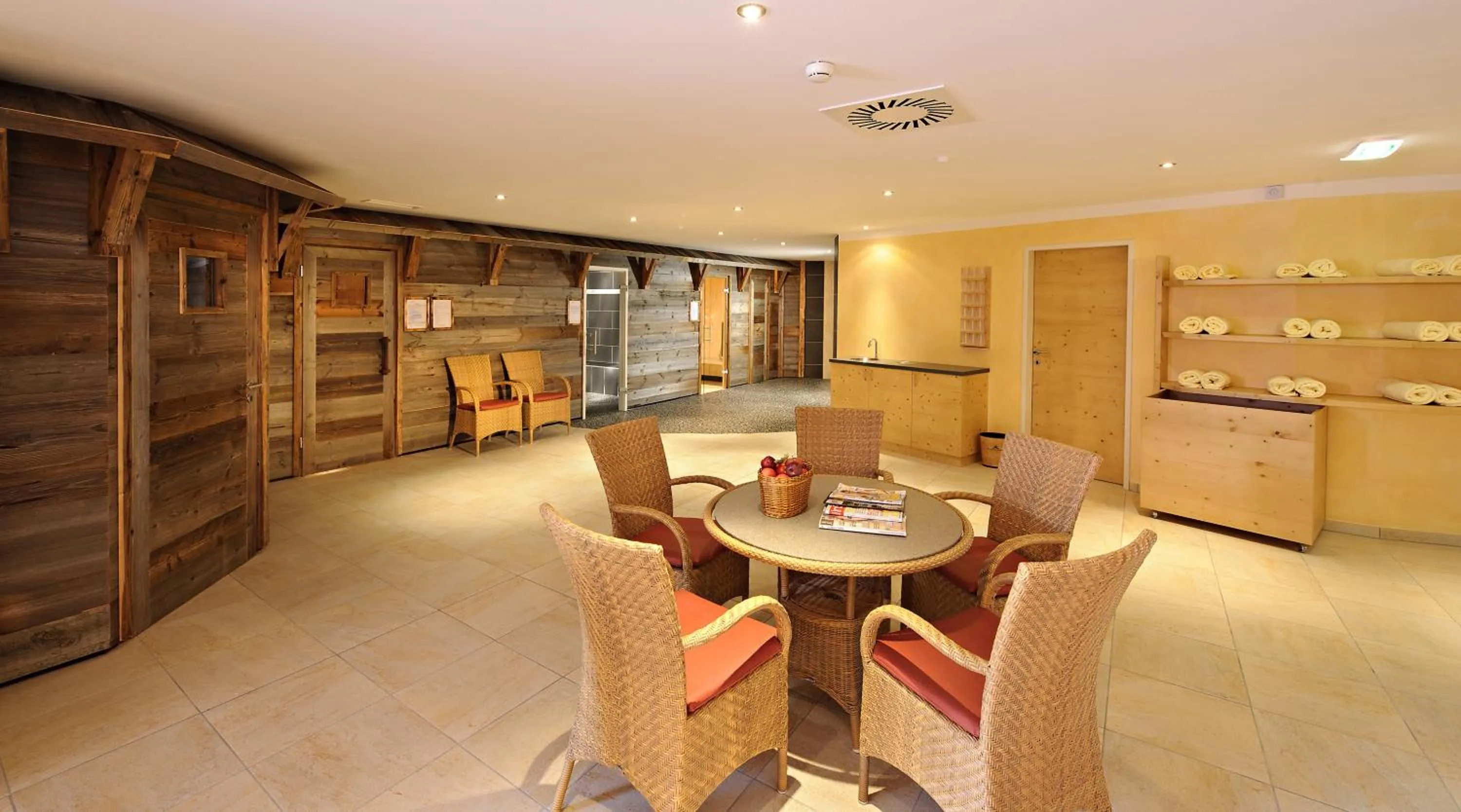 Spa and wellness centre/facilities in Hotel Alpenrose aktiv & sport