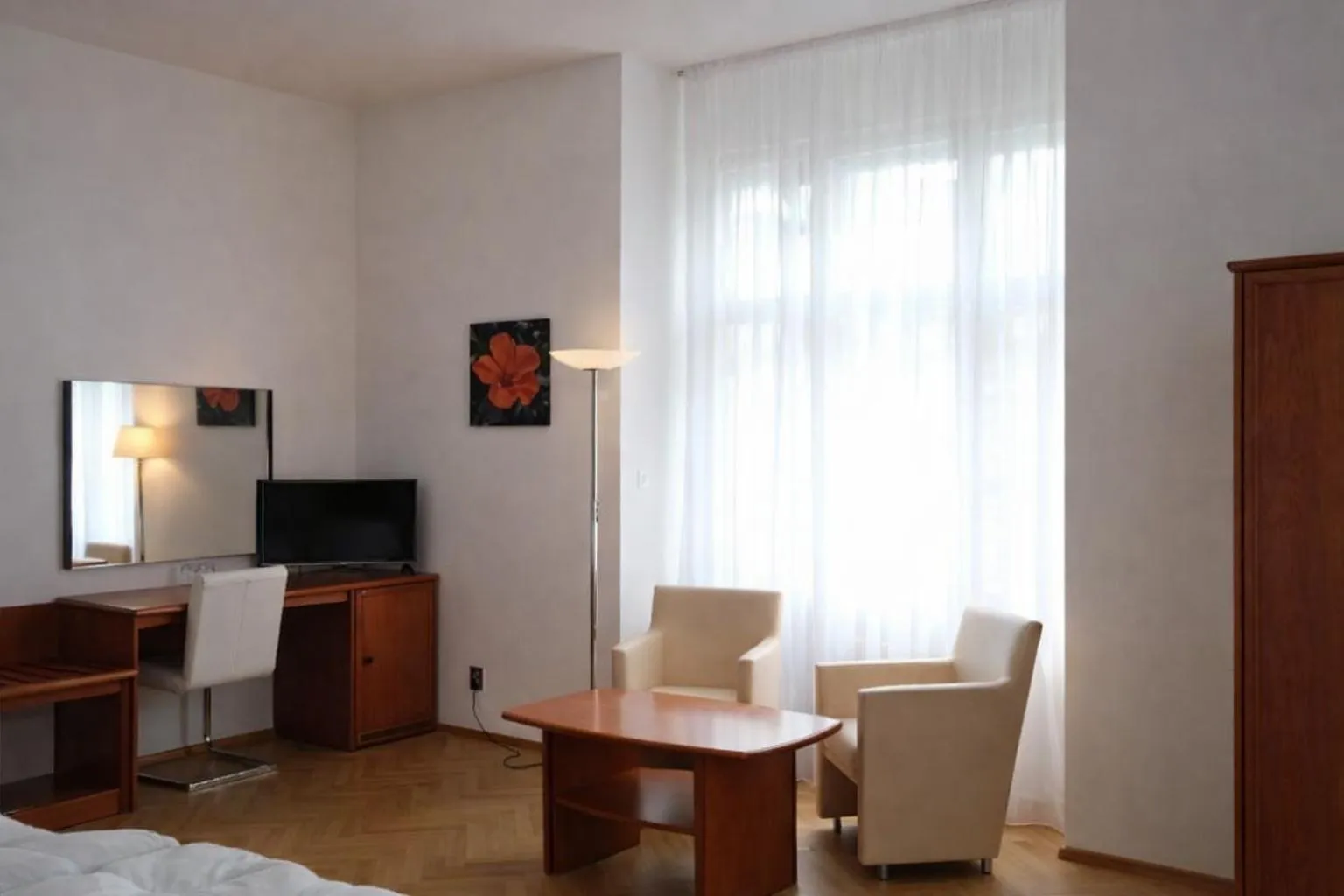 TV and multimedia in Residence Dykova - former Pension Jana, Domov Mládeže